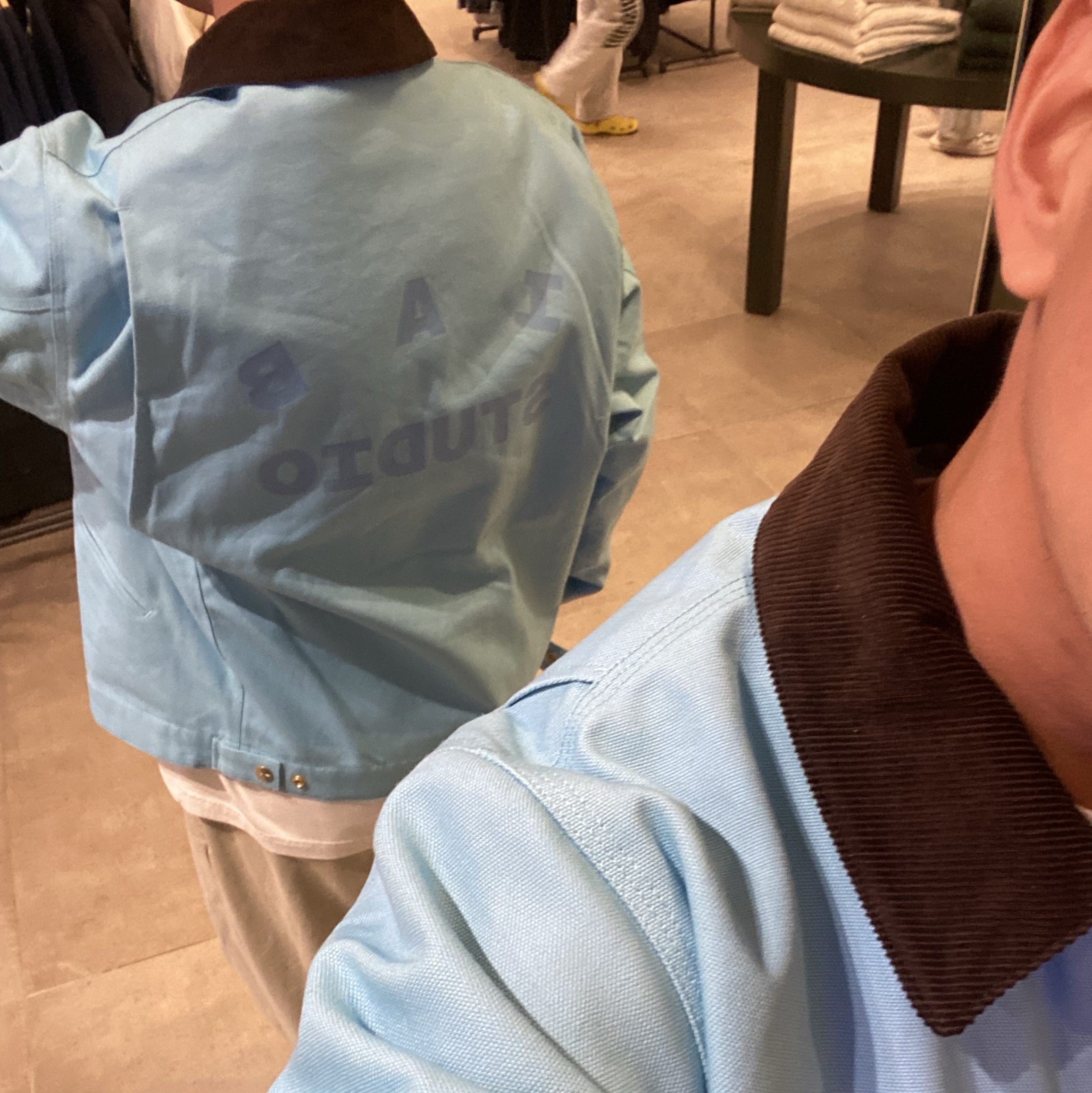 Carhartt WIP x IAB Studio OG Detroit Jacket Milky Blue, IAB Studio 10th Anniversary T-Shirts Pack White & Black (2 Pack) 착용 스타일 - 2
