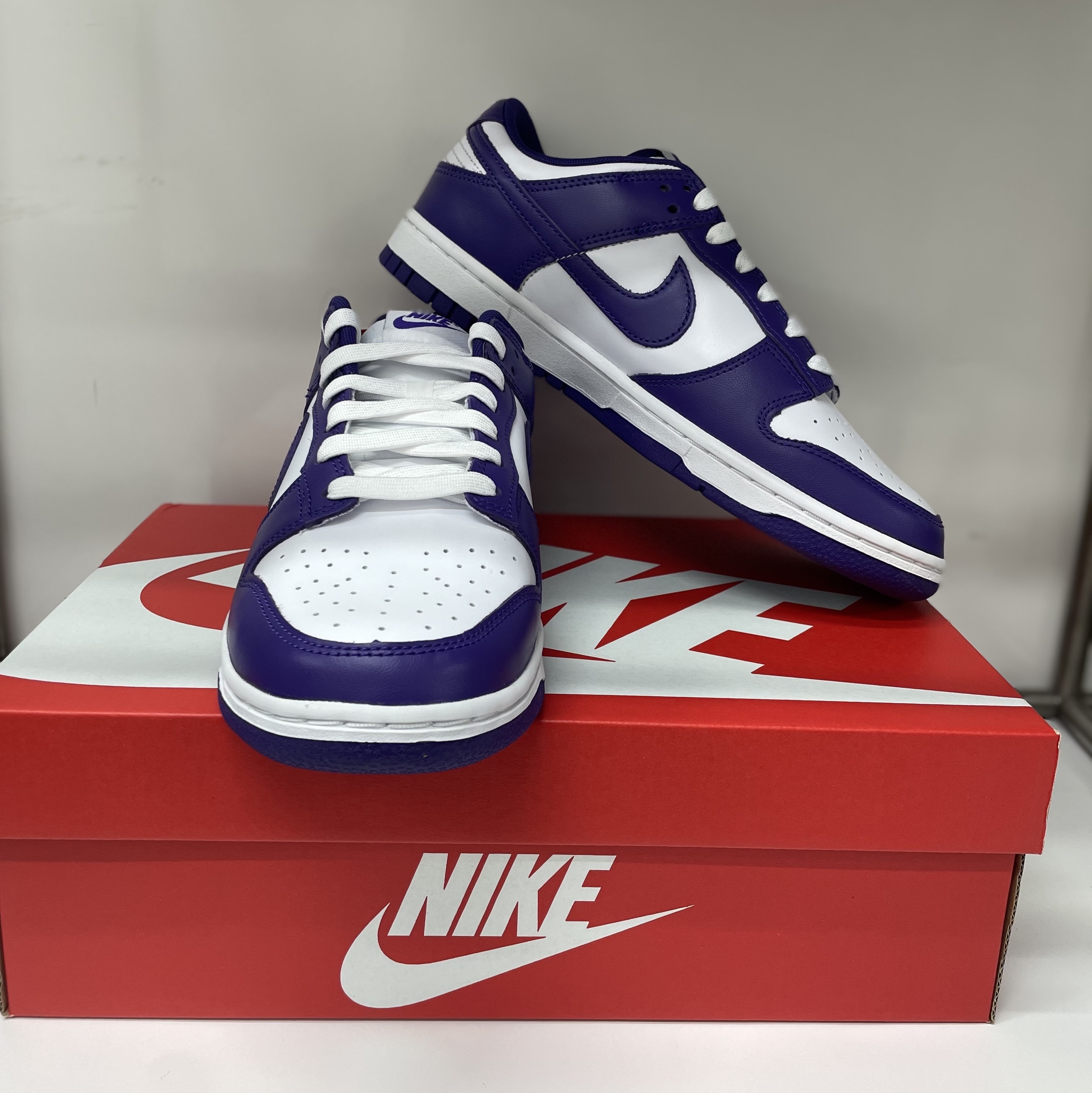 Nike Dunk Low Retro Championship Court Purple 착용 스타일 - 2