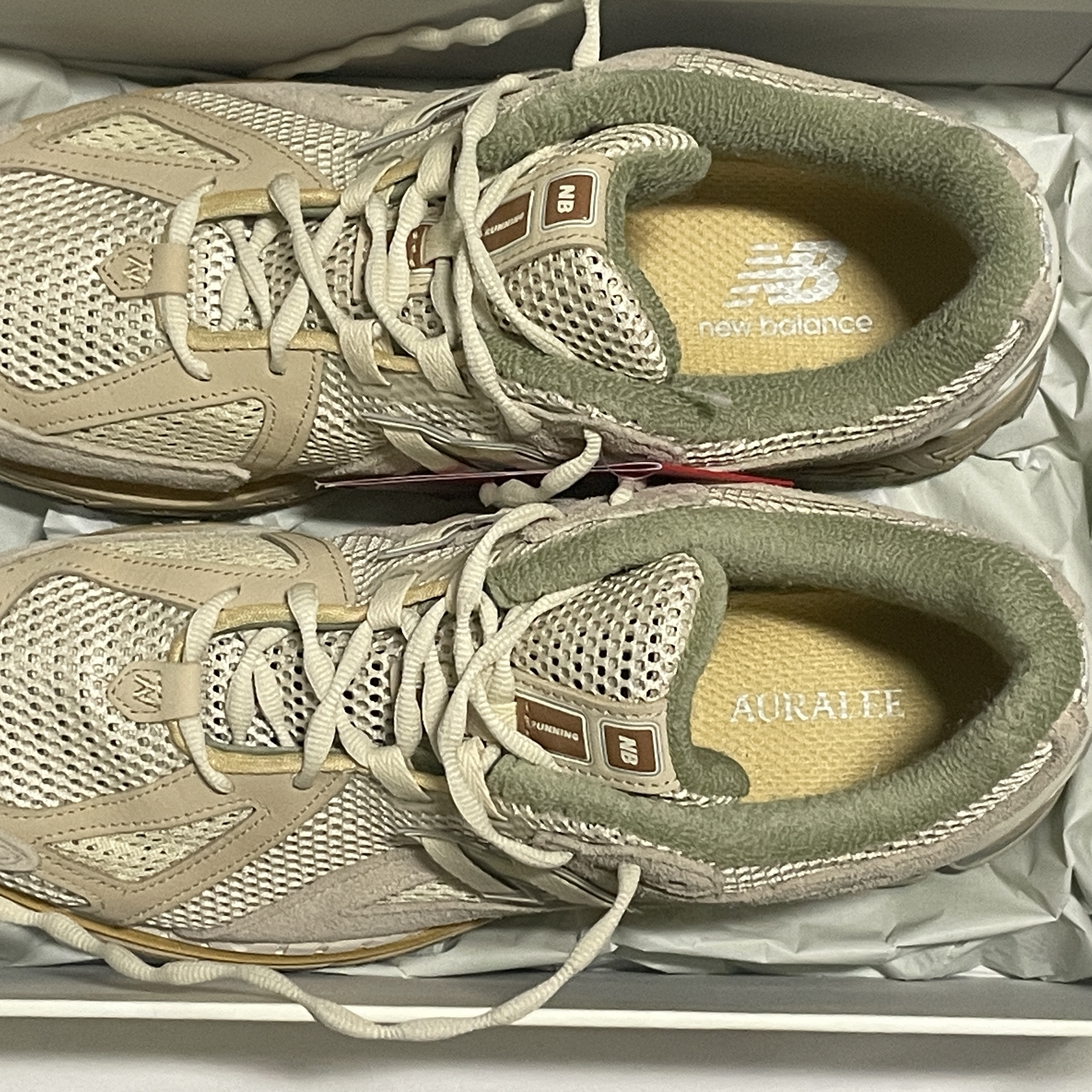 New Balance x Auralee 1906R Bone White 착용 스타일 - 3