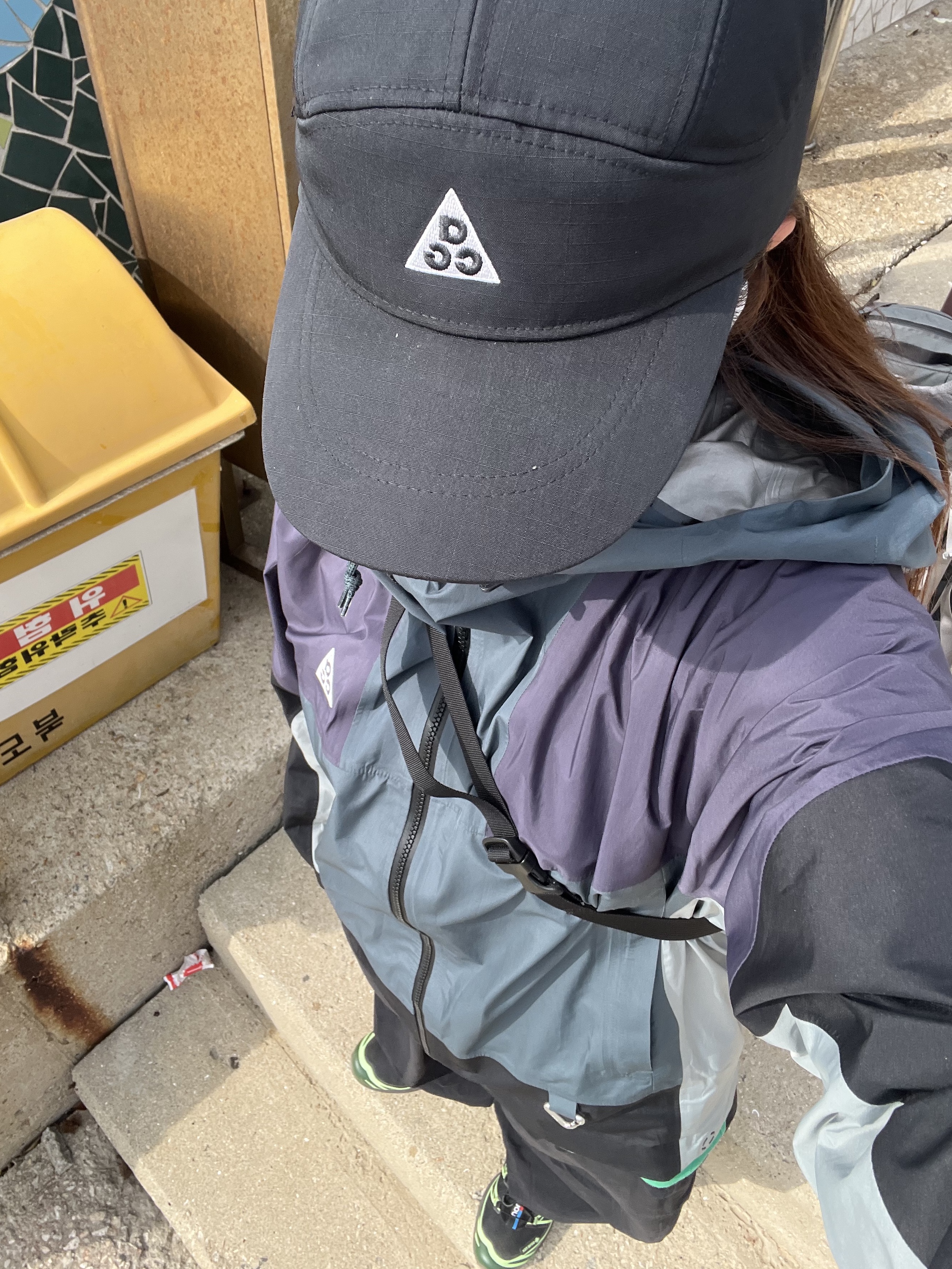 Nike NRG ACG Tailwind Cap Black, Nike ACG Storm-Fit ADV Chain of Craters Jacket Faded Spruce Black - Asia 착용 스타일 - 1