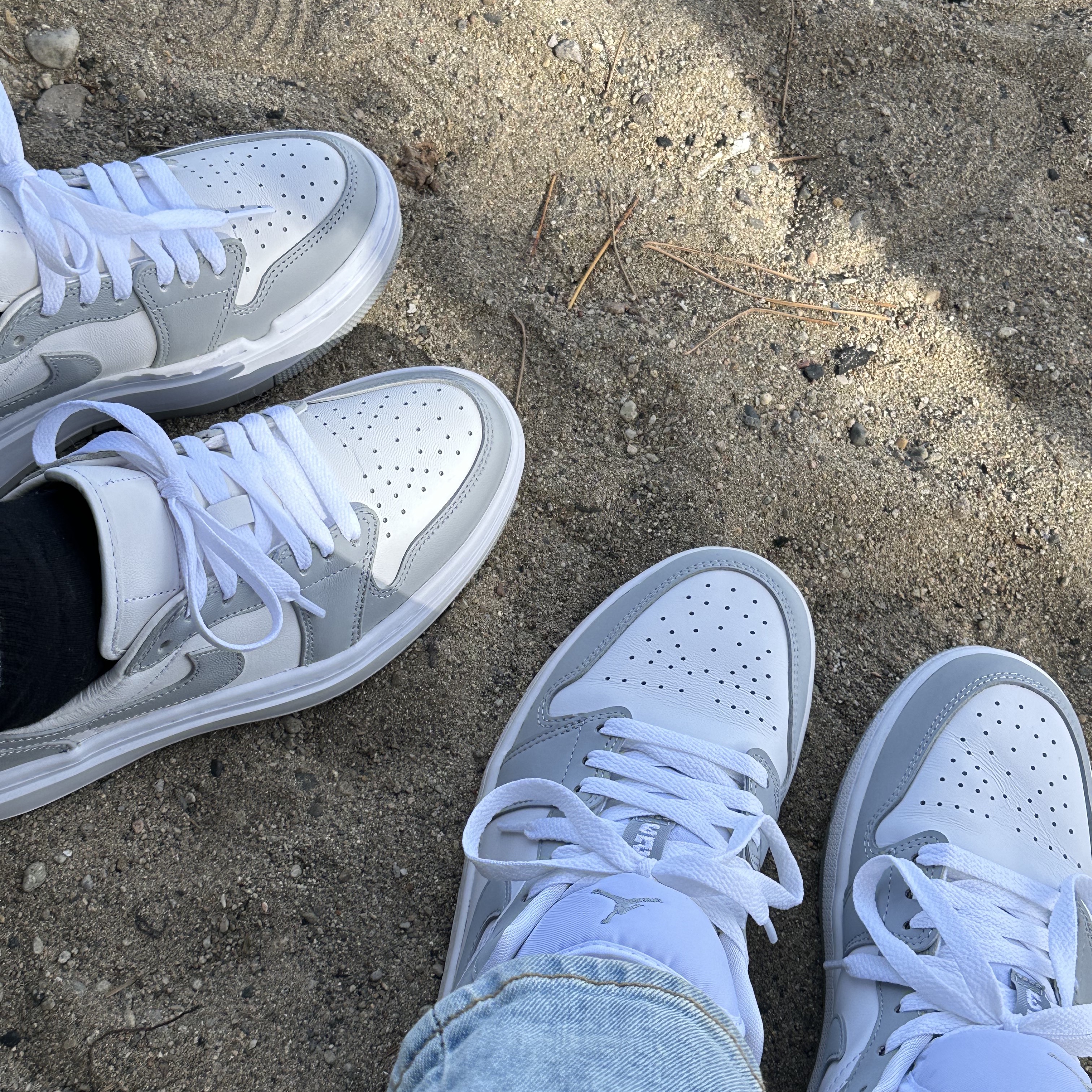 (W) Jordan 1 Low White Wolf Grey 착용 스타일