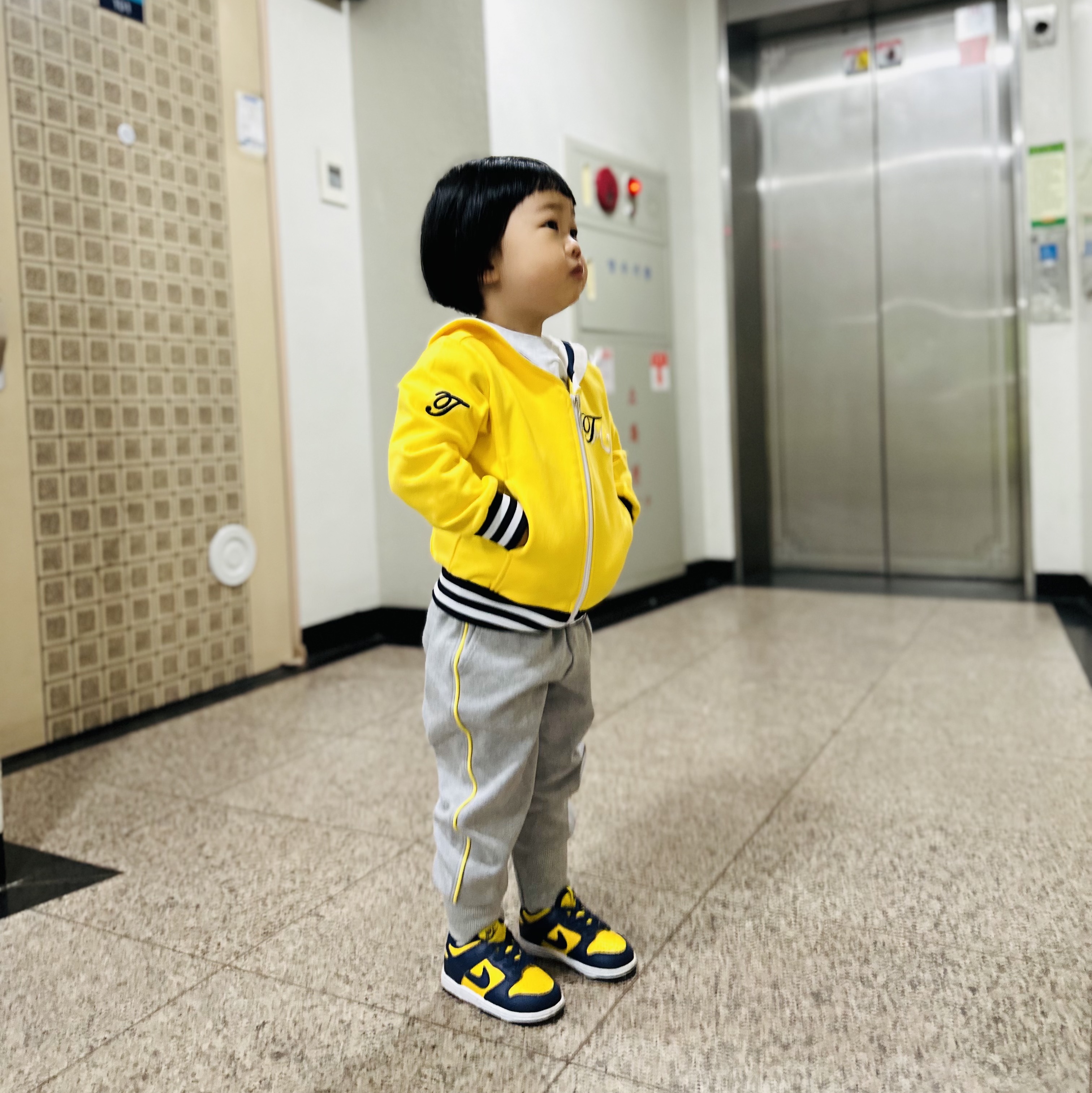 New Balance 878 Gray 착용 스타일 - 5