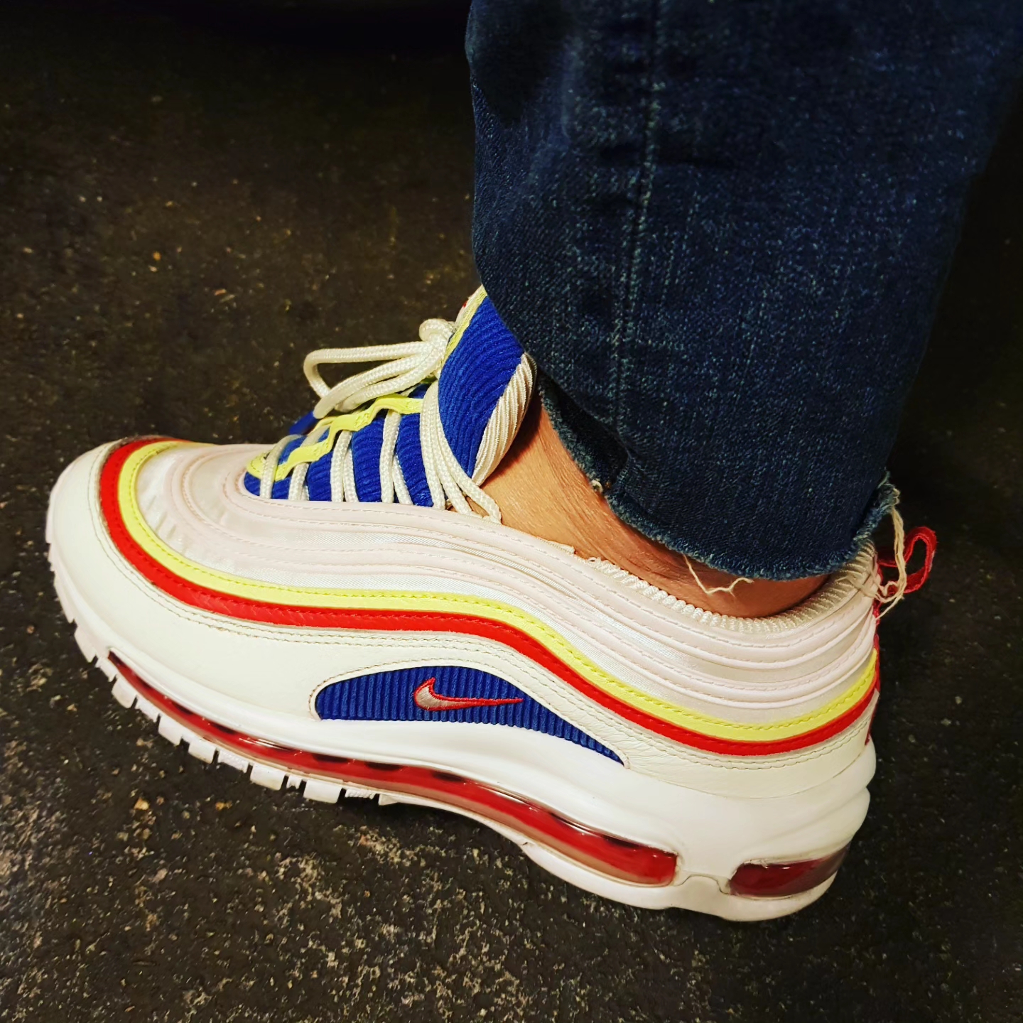 (W) Nike Air Max 97 Corduroy White 착용 스타일 - 3