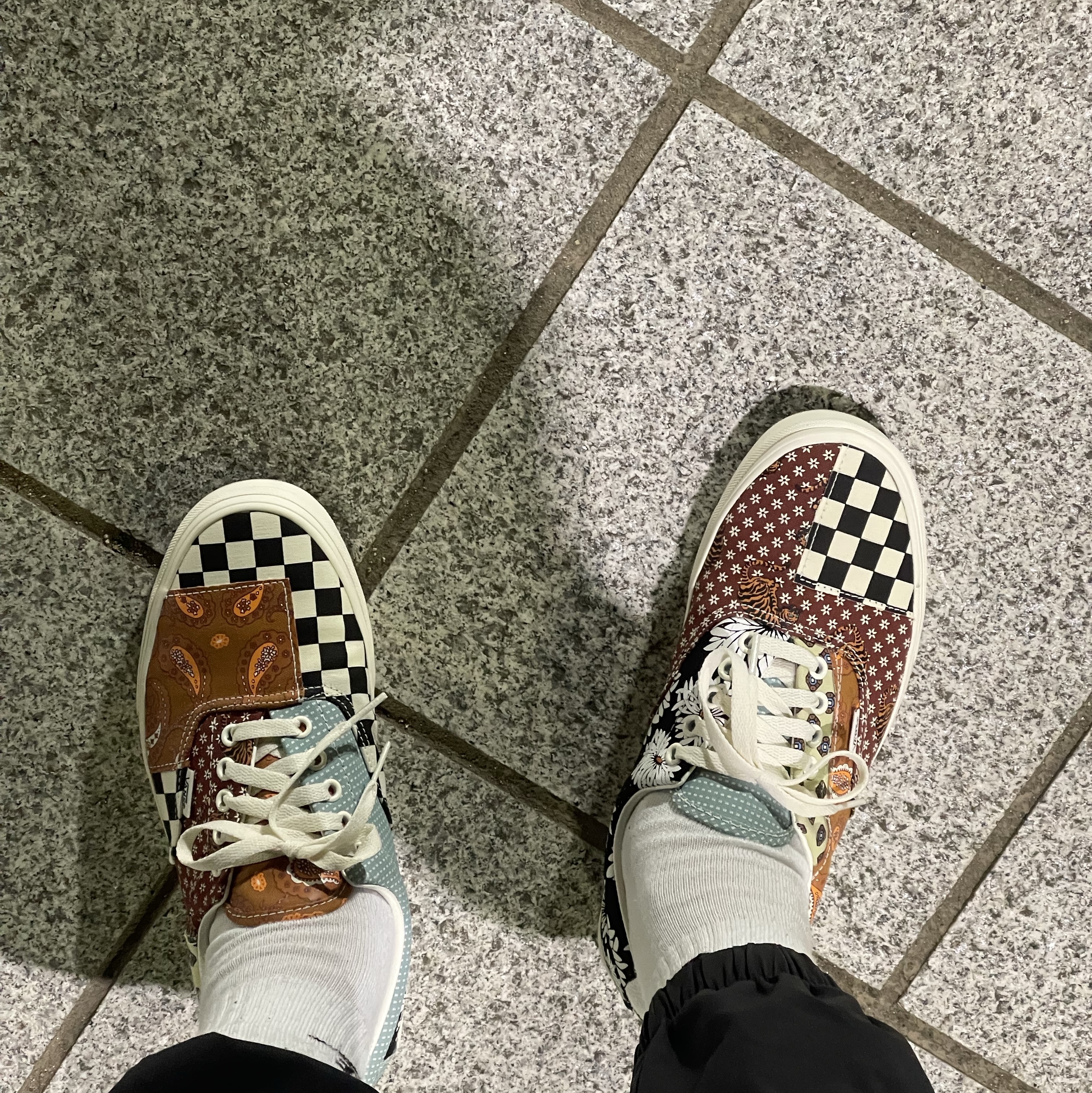 Vans Era Tiger Patchwork 착용 스타일 - 2