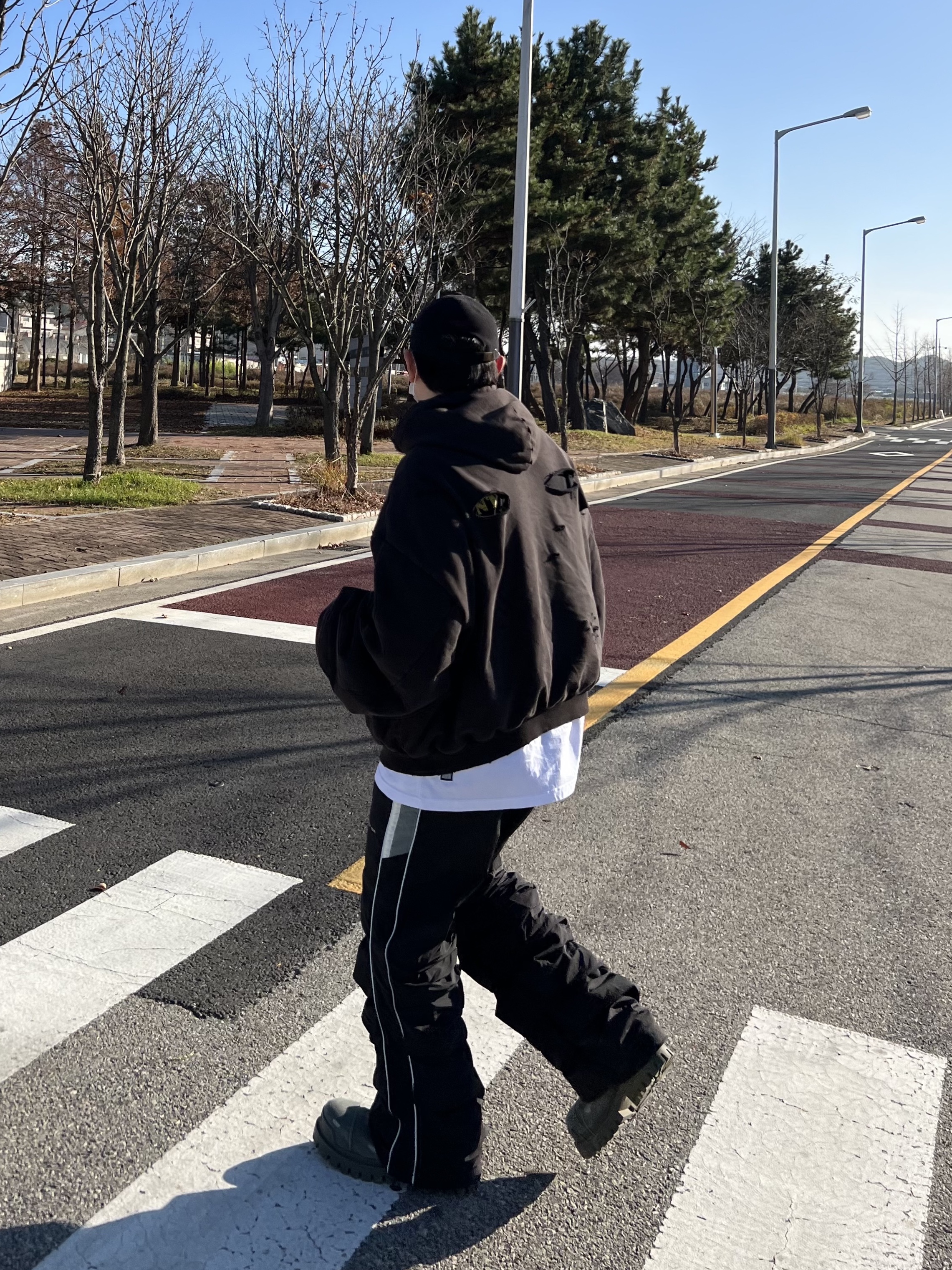 Project G/R Distressed Layer Zip Hoodie Faded Black 착용 스타일