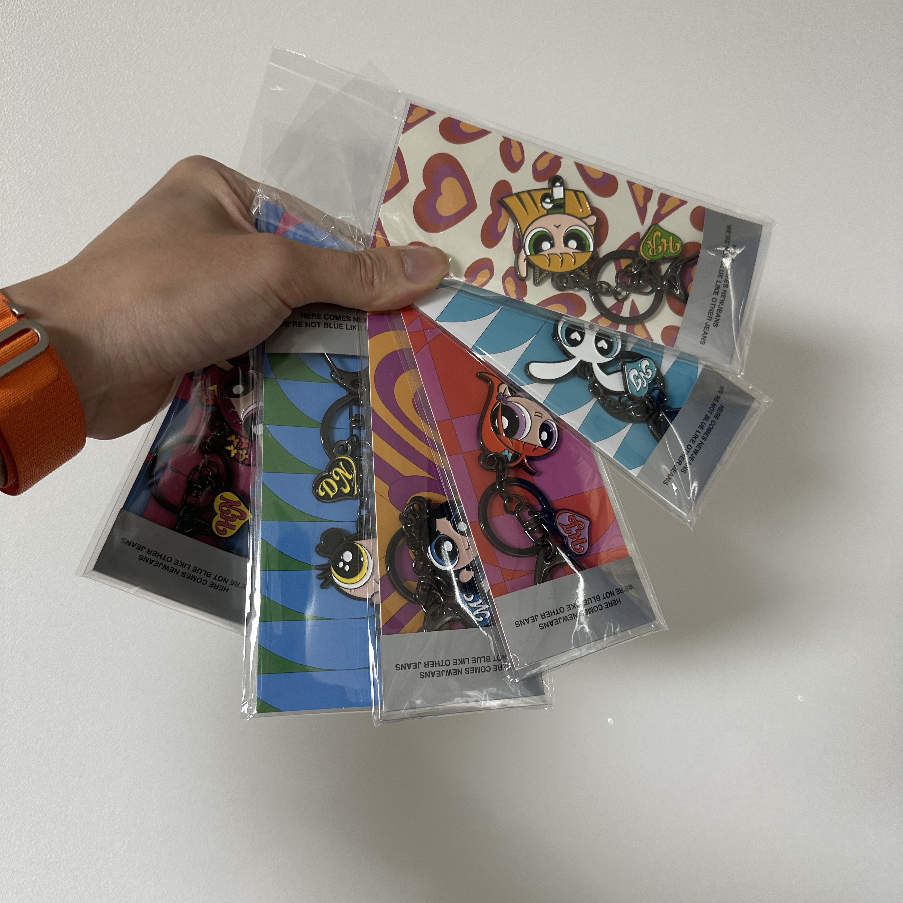 NewJeans x The Powerpuff Girls Metal Keyring Haerin 착용 스타일