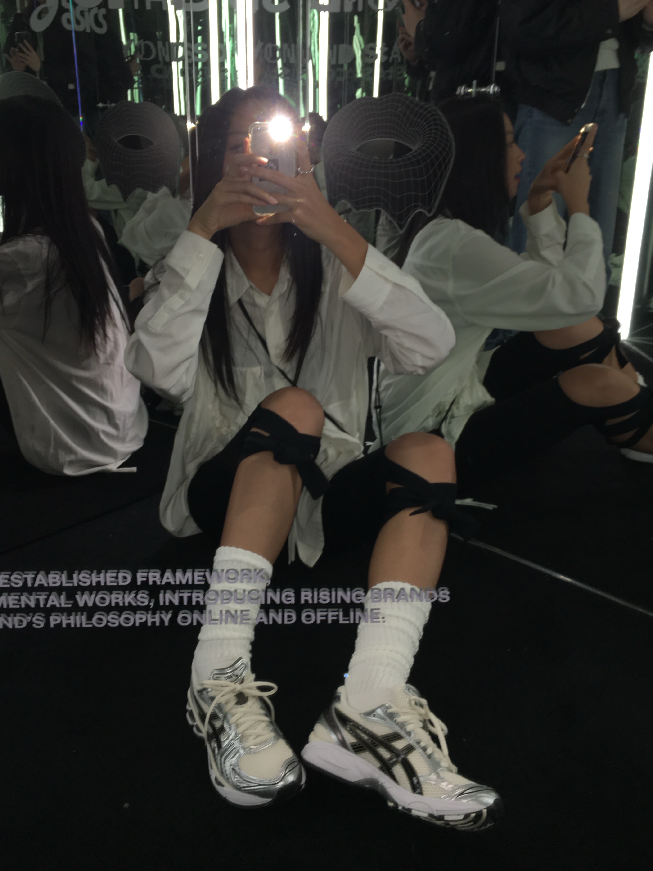 Asics Gel-Kayano 14 Cream Black 착용 스타일 - 5