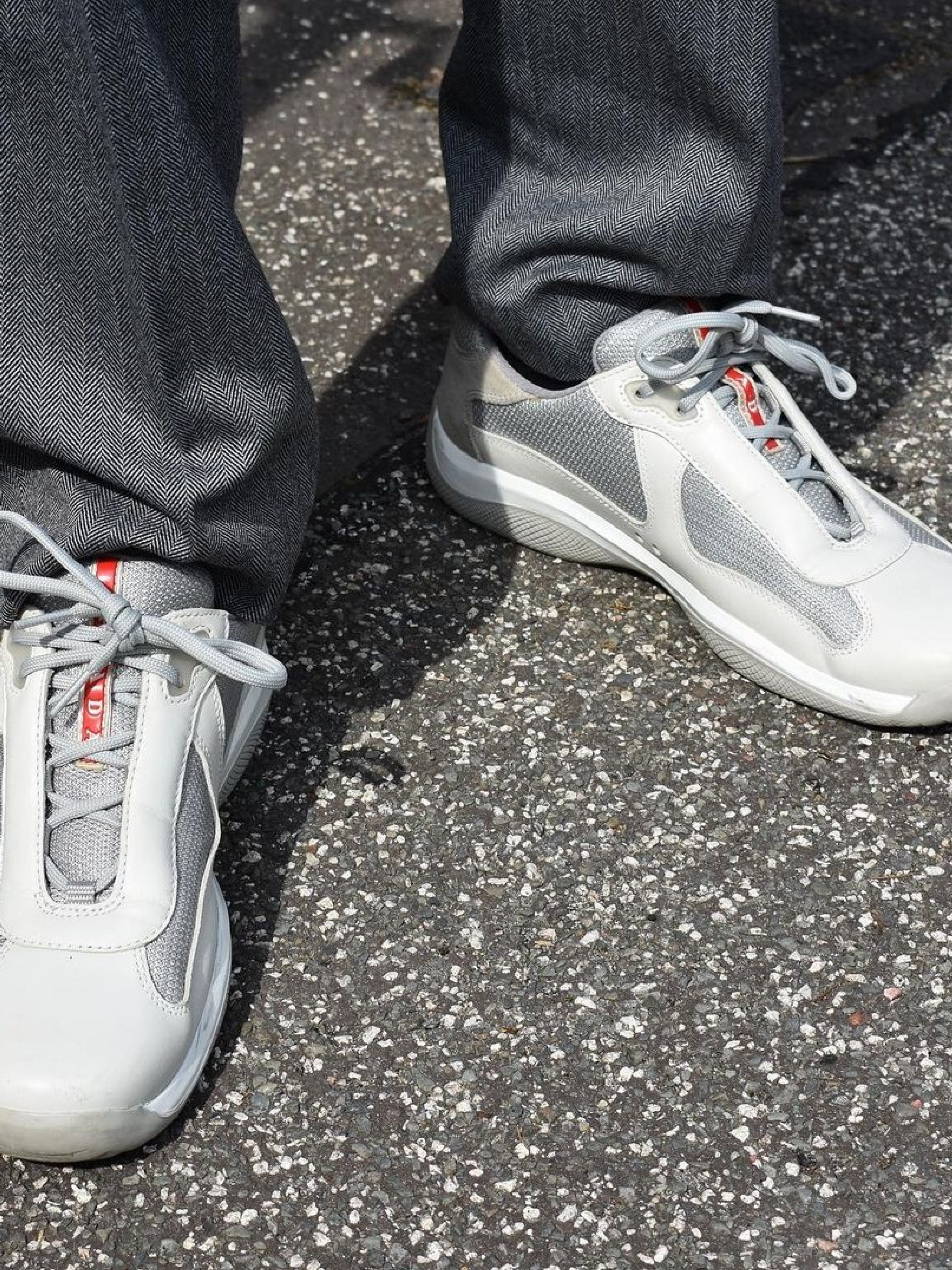 Prada America’s Cup Original Sneakers White, Prada America's Cup Sneakers White 착용 스타일 - 5
