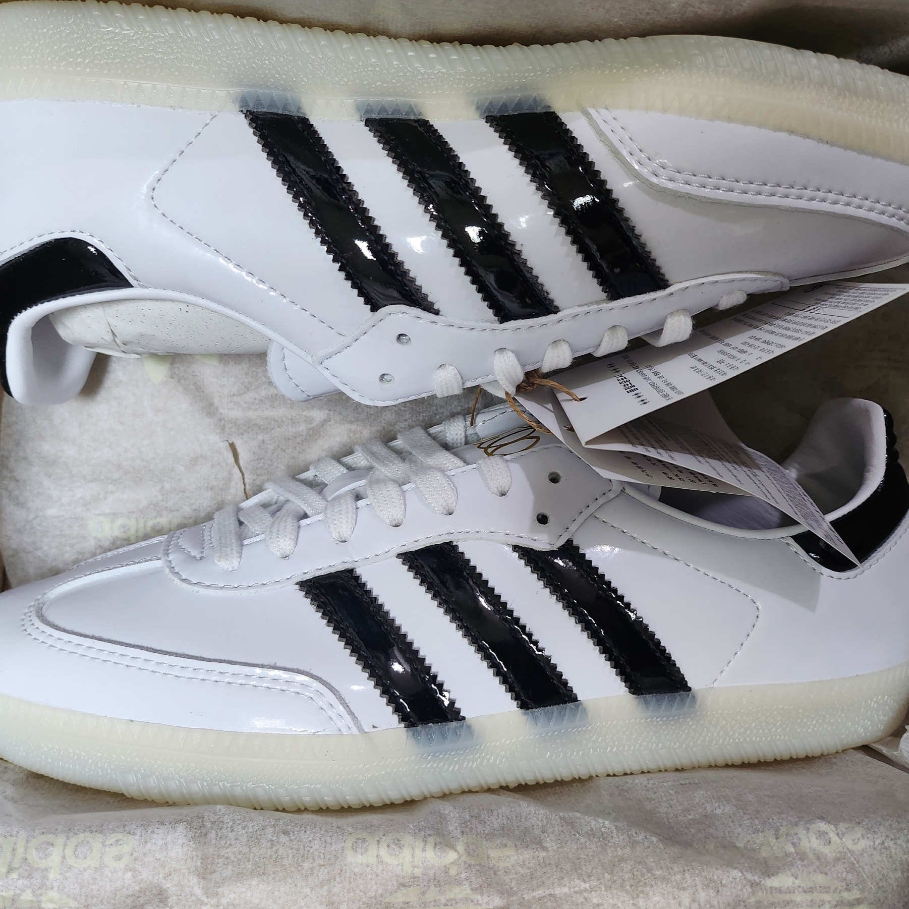 Adidas x Dill Samba White Black 착용 스타일 - 1