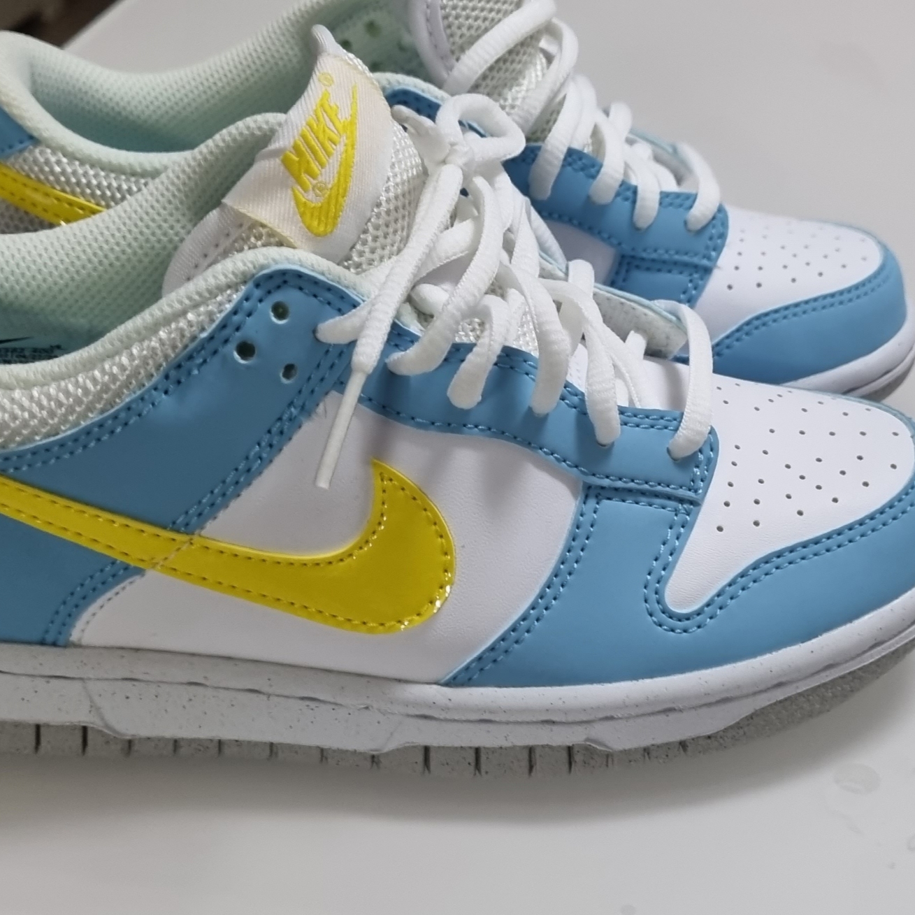 (GS) Nike Dunk Low Next Nature Blue Chill Yellow Strike 착용 스타일 - 1