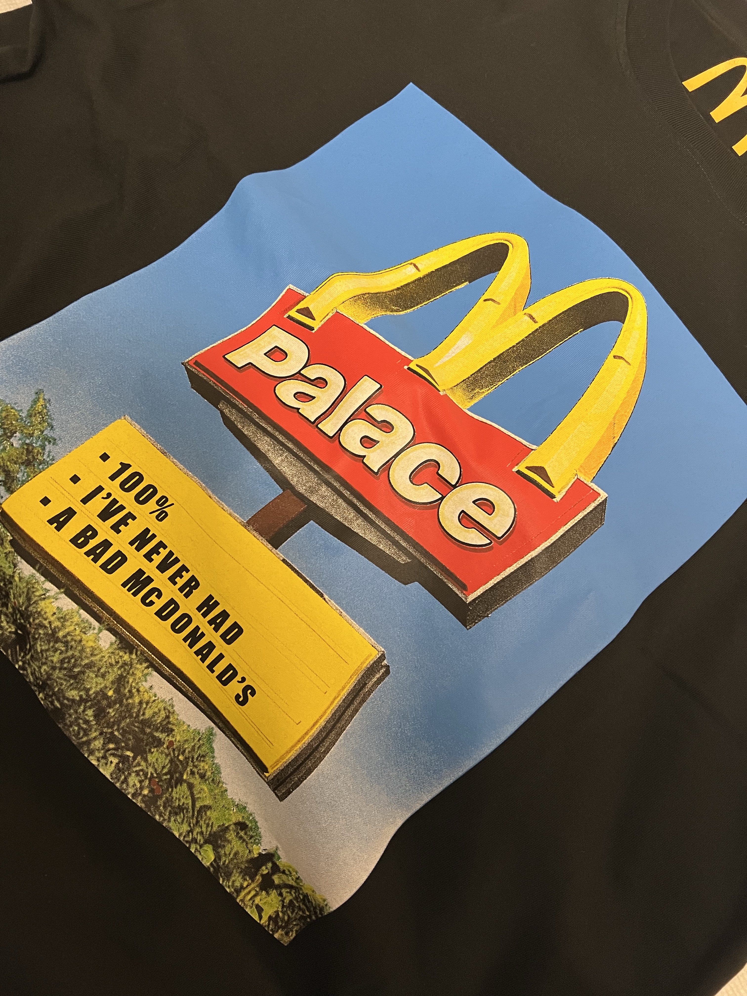 Palace x McDonald's Sign T-Shirt Black - 23FW, Nike x Union Dunk Low Passport Pack Argon 착용 스타일 - 2