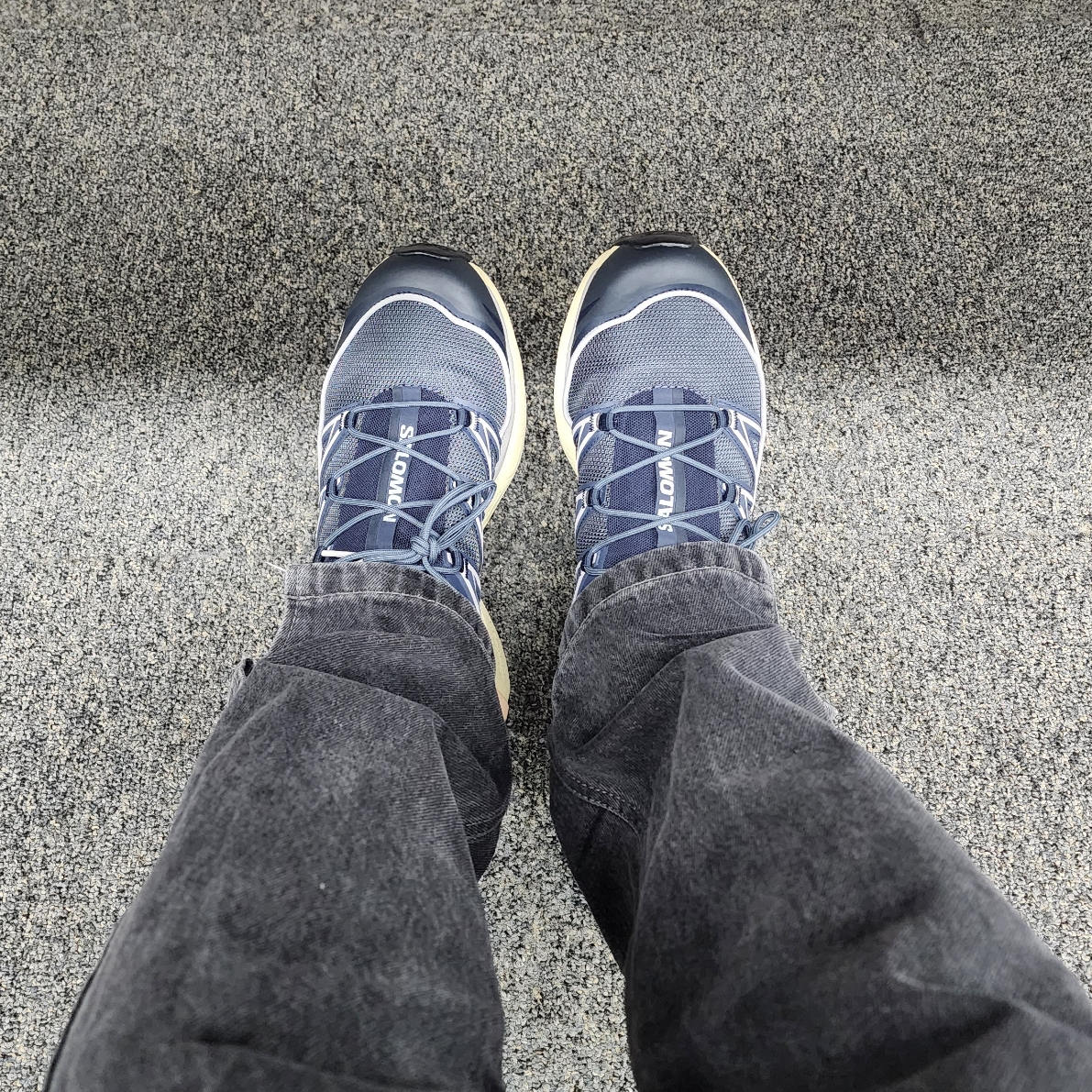 Salomon XT-6 Expanse Dark Sapphire India Ink 착용 스타일 - 2