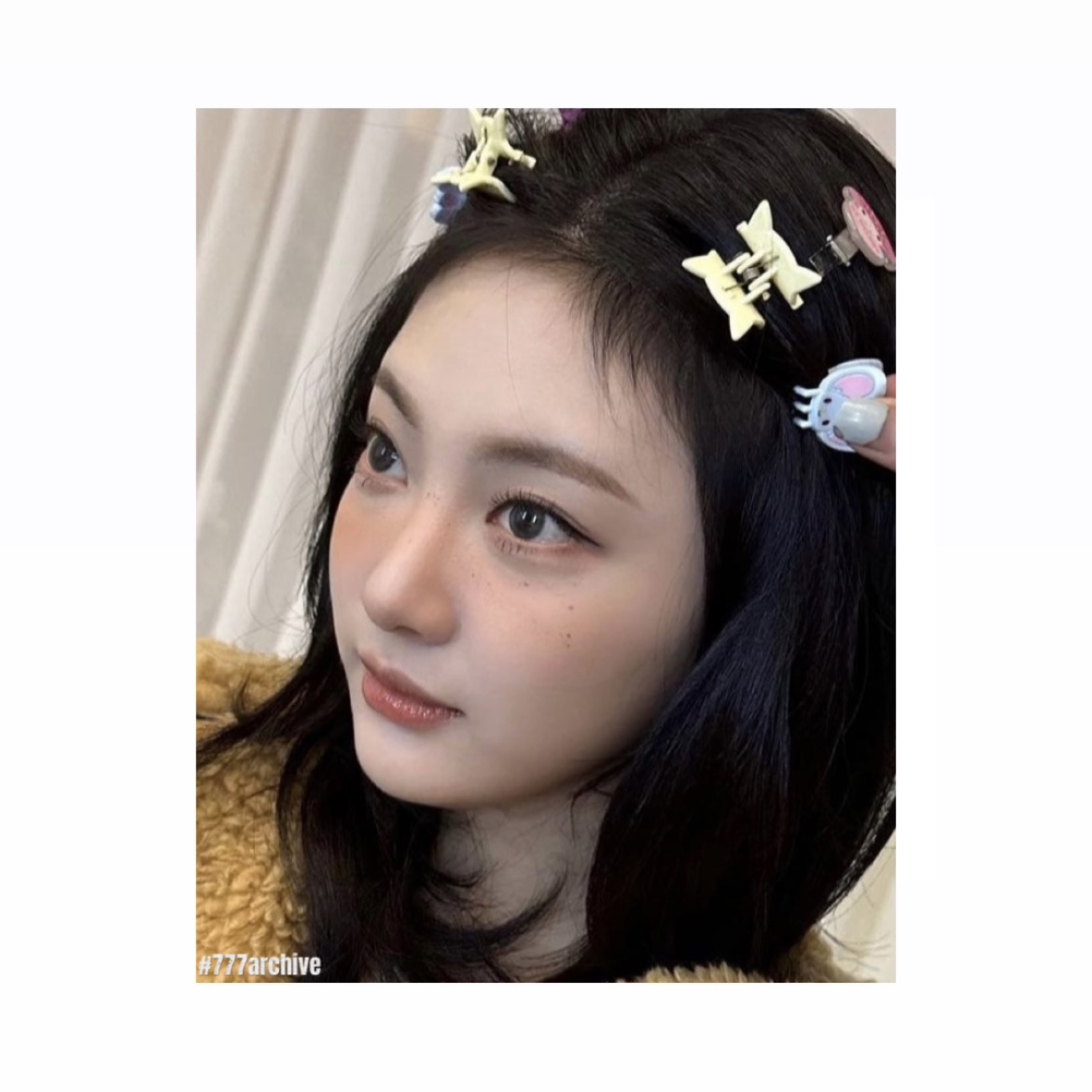 (W) Miu Miu Embroidered Denim Blouson Jacket Sapphire Blue 착용 스타일 - 6