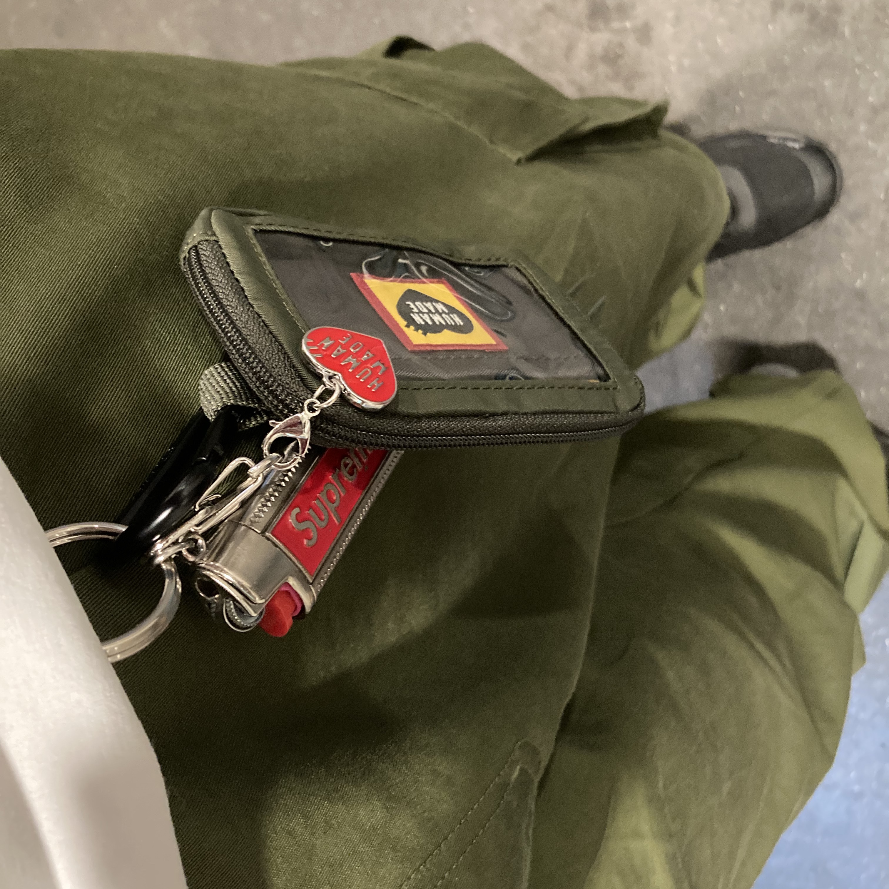 Human Made Military Card Case Olive Drab, Human Made Heart Mini Keycharm Red 착용 스타일