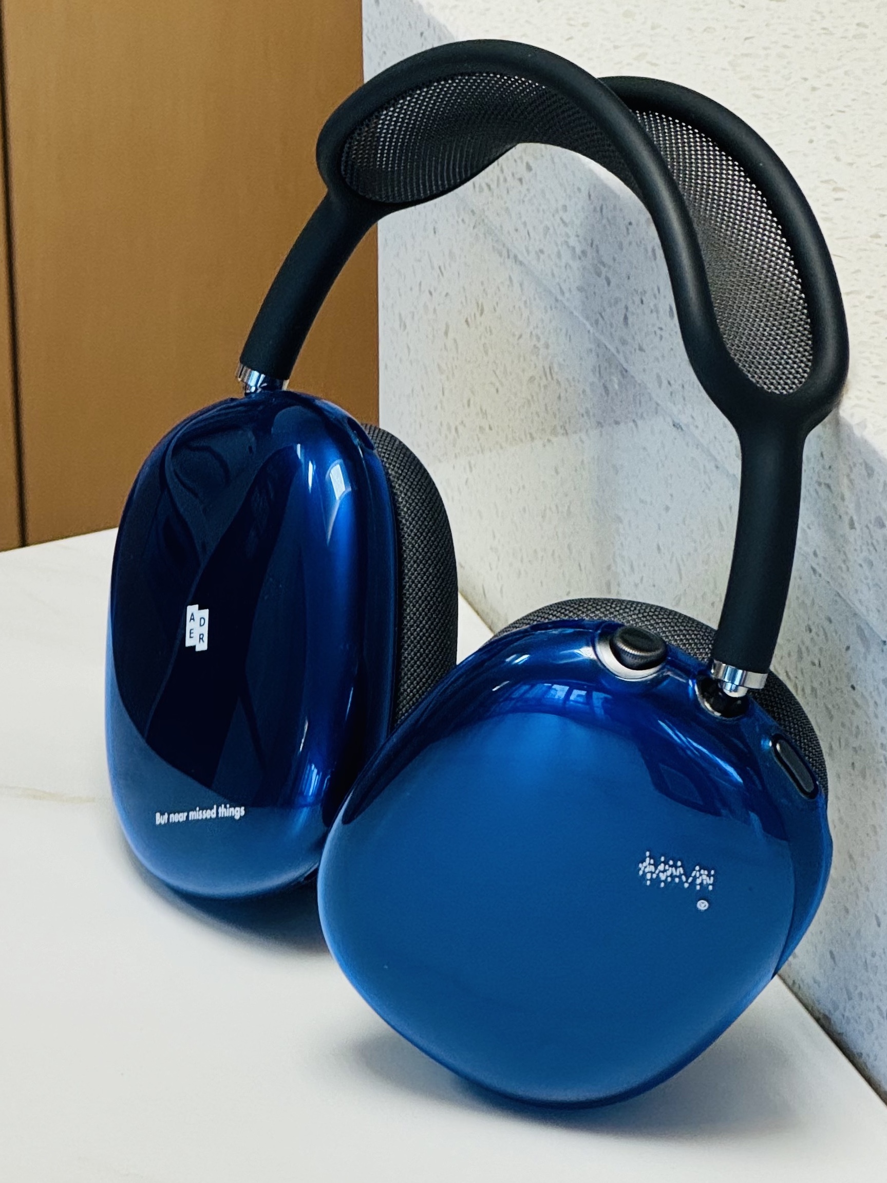 Ader Error TRS Airpods Max Case Z-Blue, Apple AirPods Max Lightning Space Gray (Korean Ver.) 착용 스타일 - 1