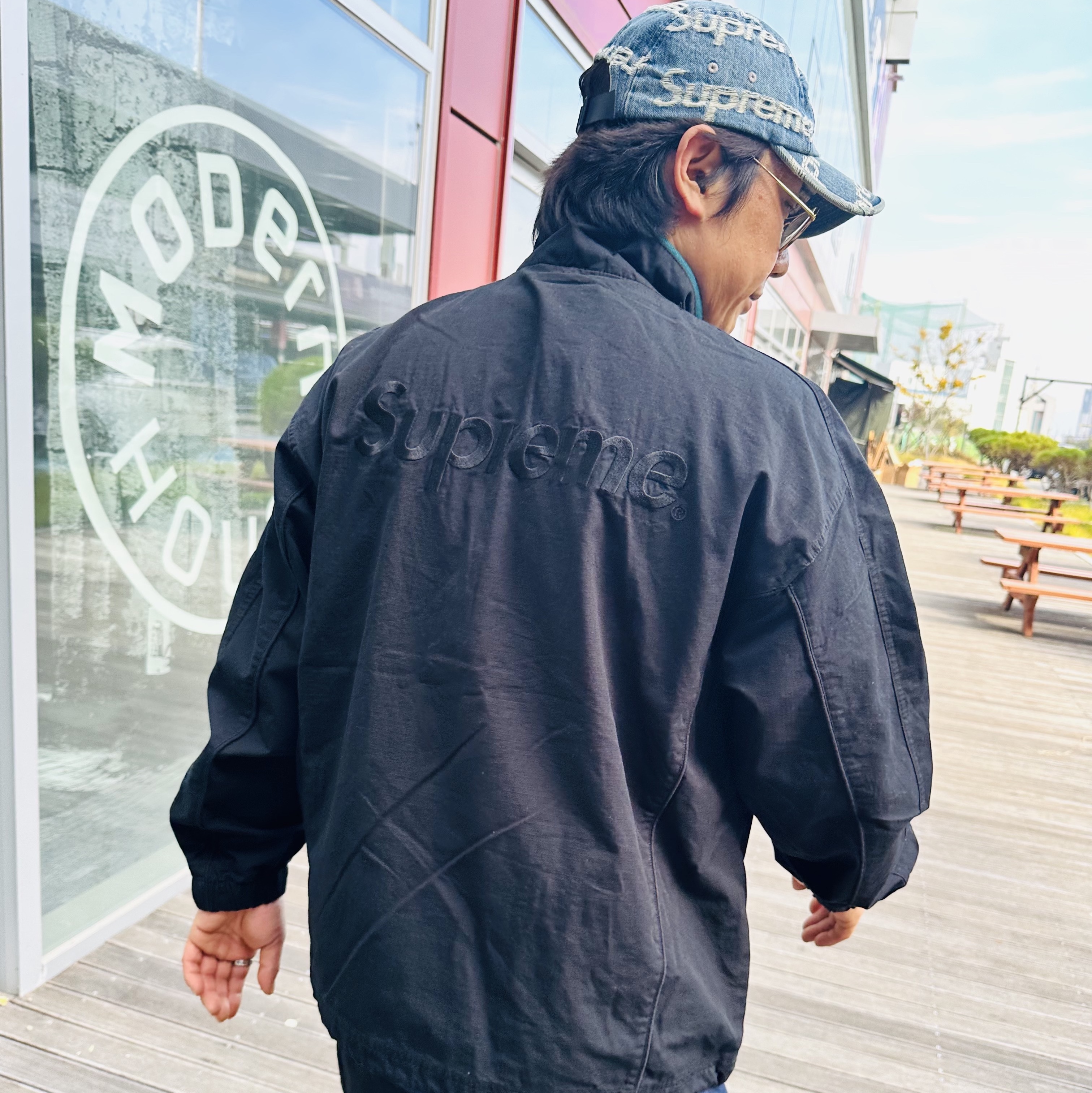 Supreme x Umbro Cotton Ripstop Track Jacket Black - 23FW, Supreme x Umbro Cotton Ripstop Track Pants Black - 23FW 착용 스타일 - 2
