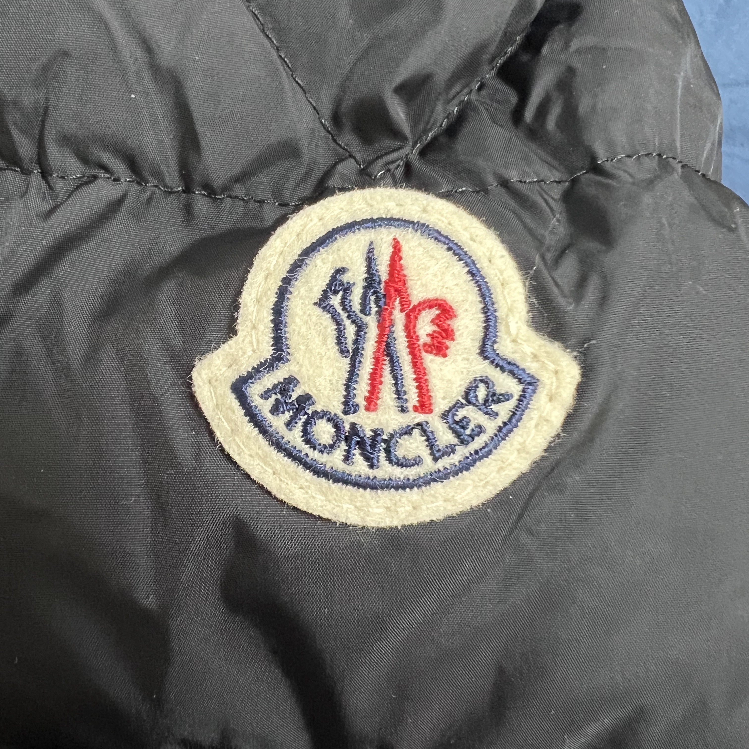 Moncler Cluny Long Down Jacket Black - 23FW 착용 스타일