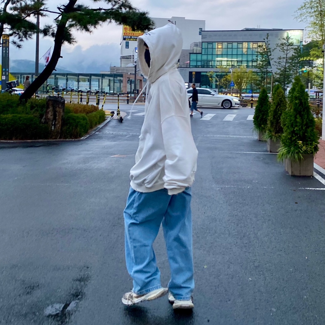 Project G/R x Atmos Etiquette Lesson Vintage Washed Hoodie White, Balenciaga 3XL Sneakers Beige 착용 스타일 - 5