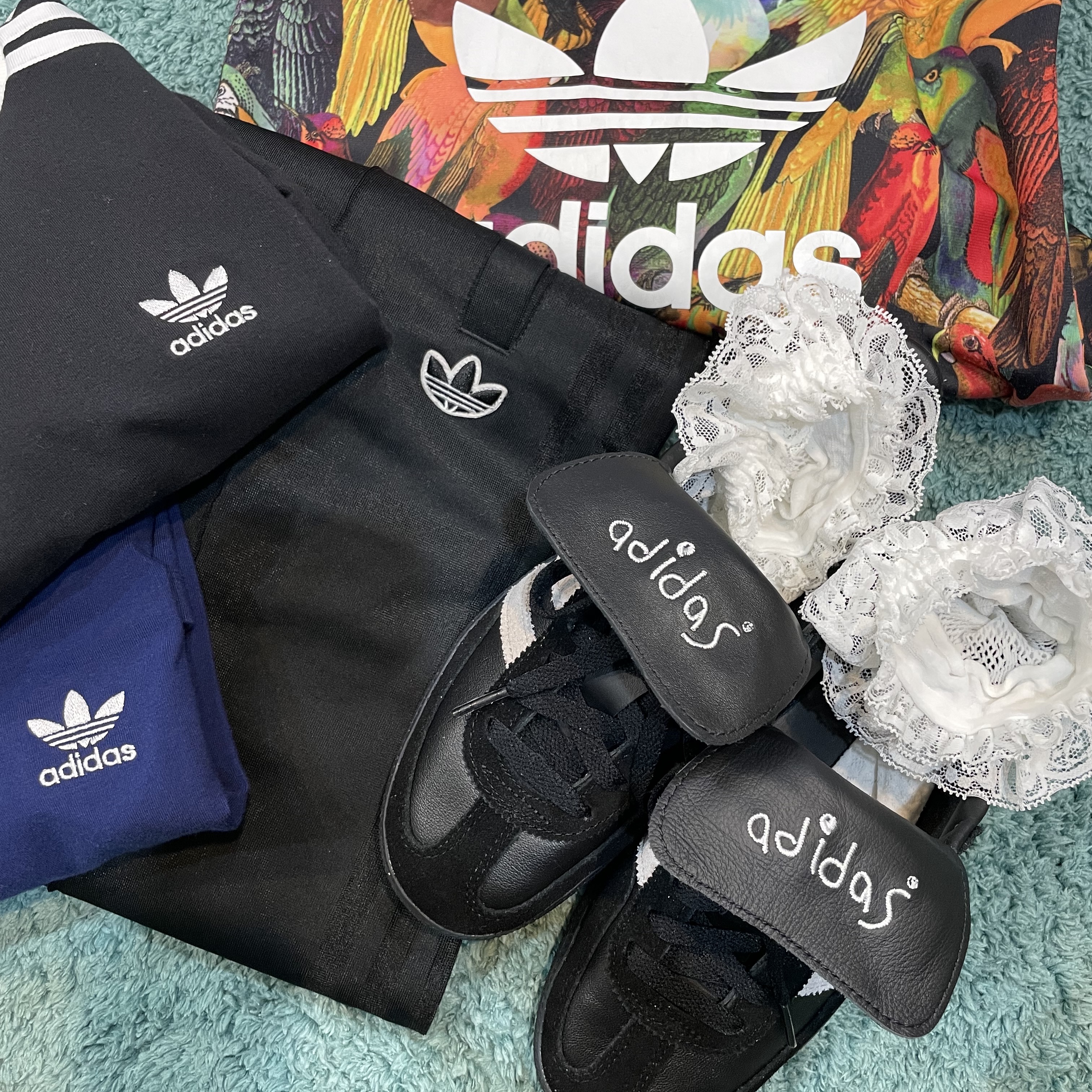 Adidas Spezial Handball Core Black Cloud White 착용 스타일 - 2