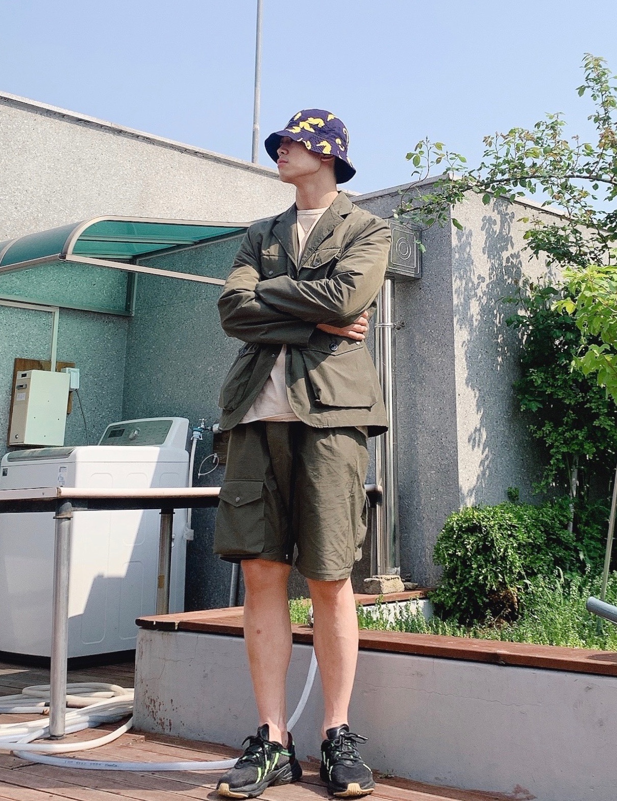 Adidas x Pusha T Ozweego Mystery Brown 착용 스타일