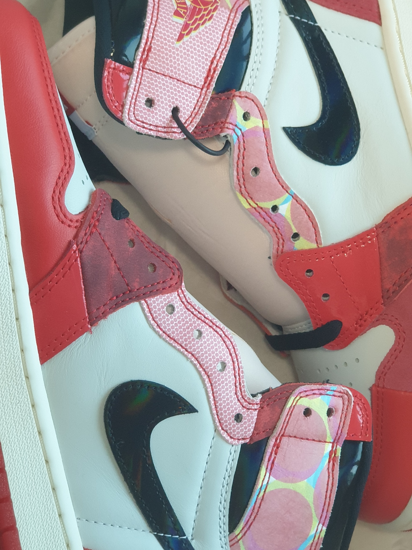 Jordan 1 Retro High Spider-Man Next Chapter 착용 스타일