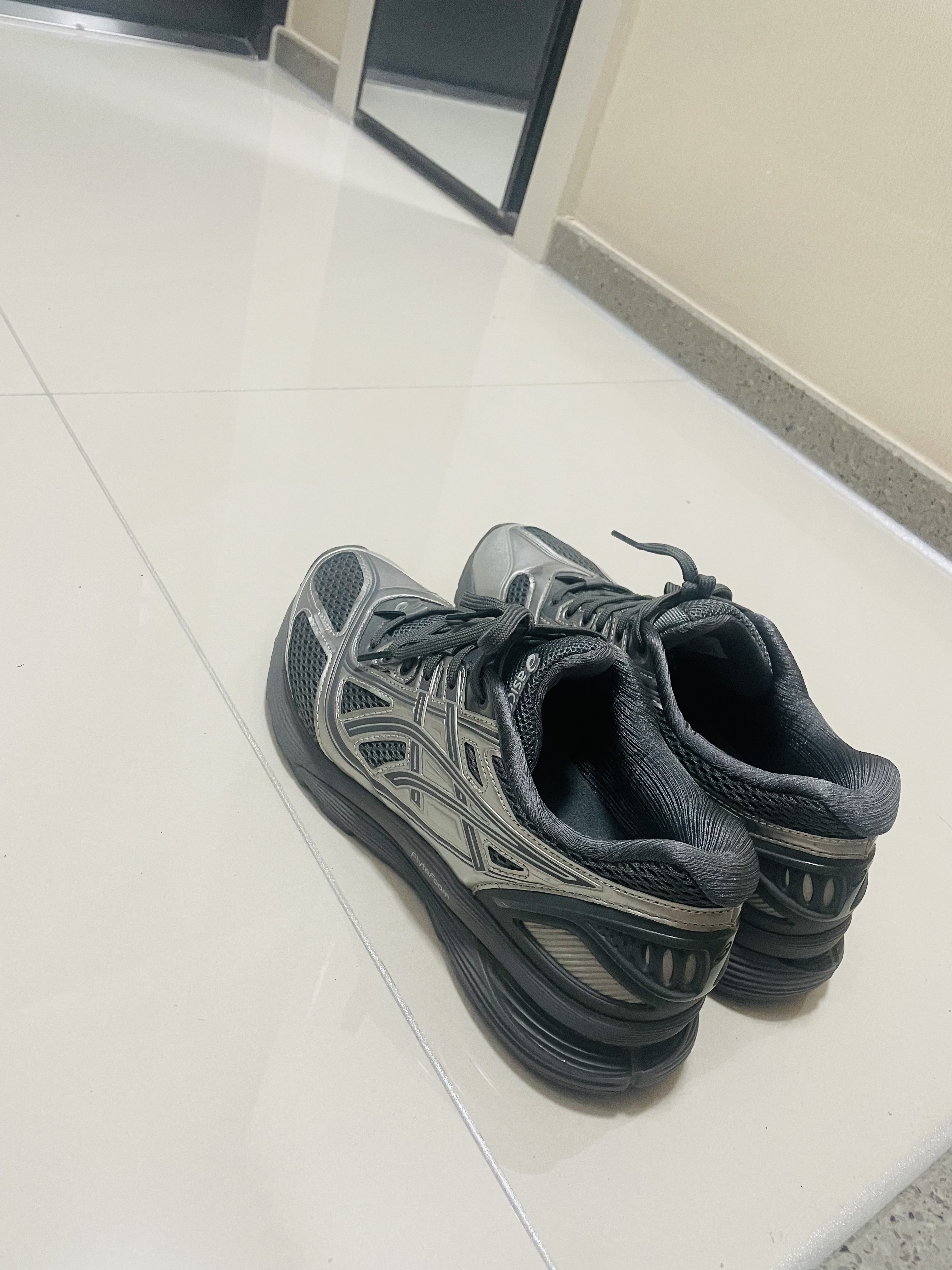 Asics x Kiko Kostadinov Gel-Korika Grey 착용 스타일