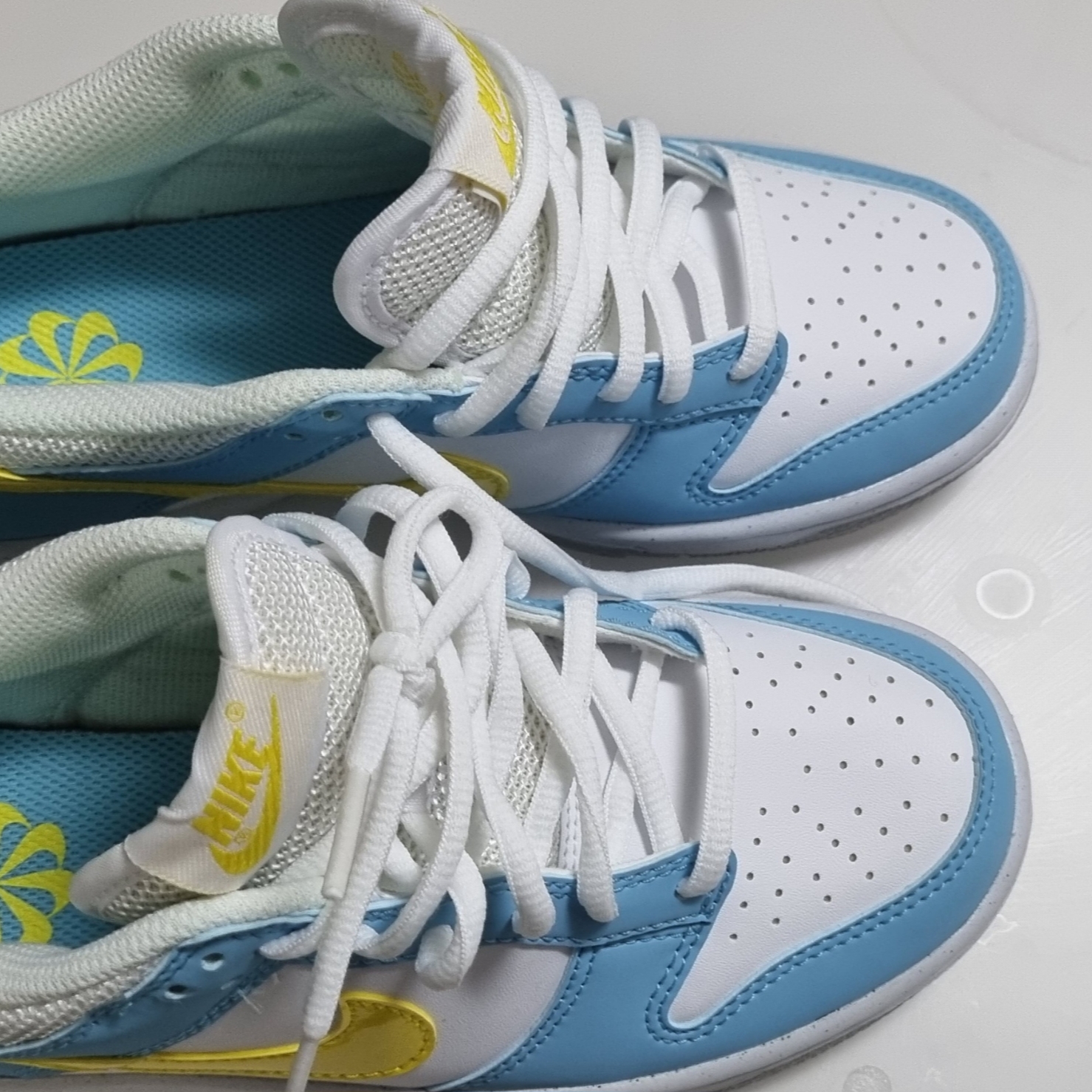 (GS) Nike Dunk Low Next Nature Blue Chill Yellow Strike 착용 스타일 - 3