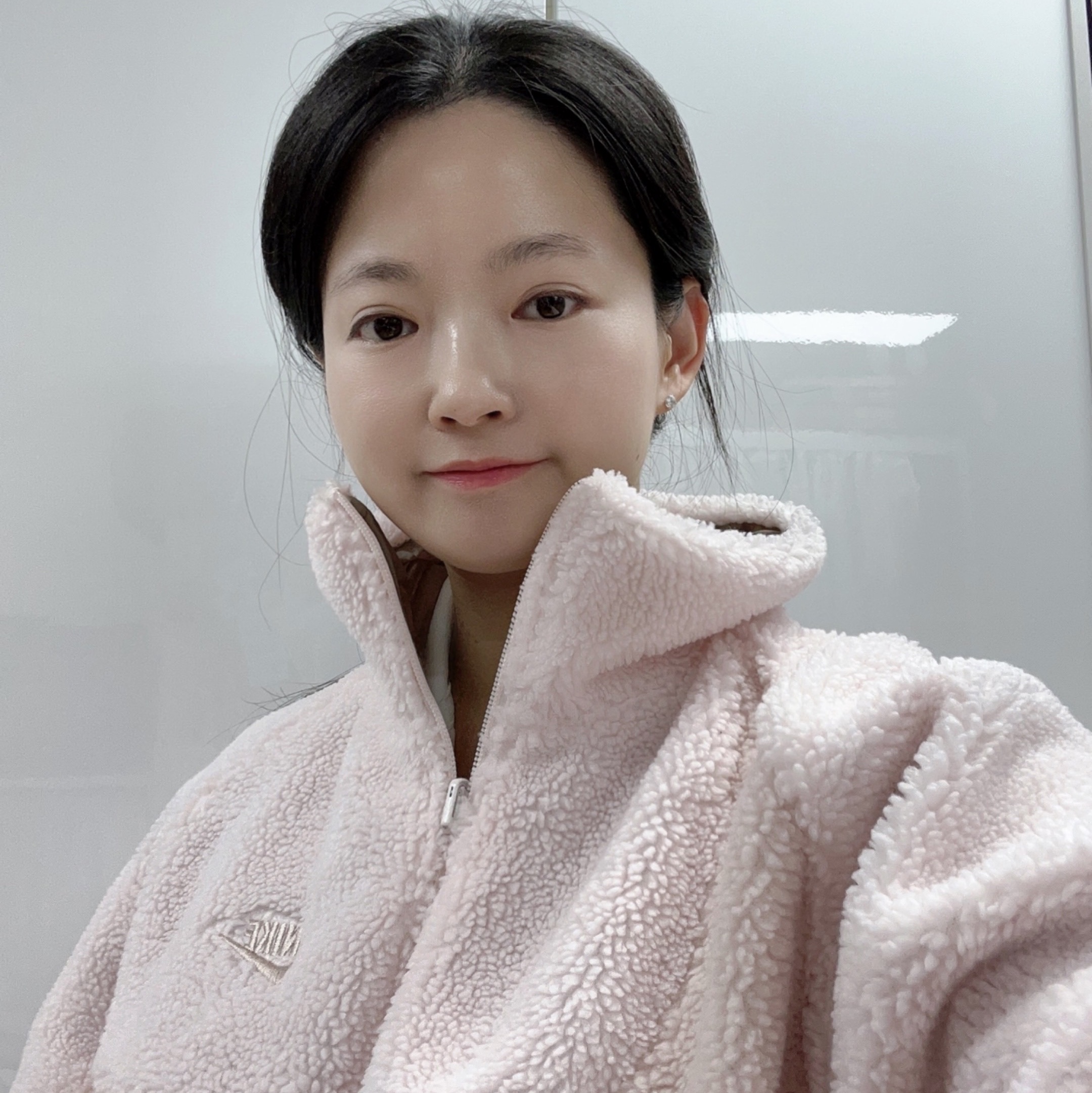 Nike Big Swoosh Full Zip Jacket Light Soft Pink Pink Oxford 착용 스타일