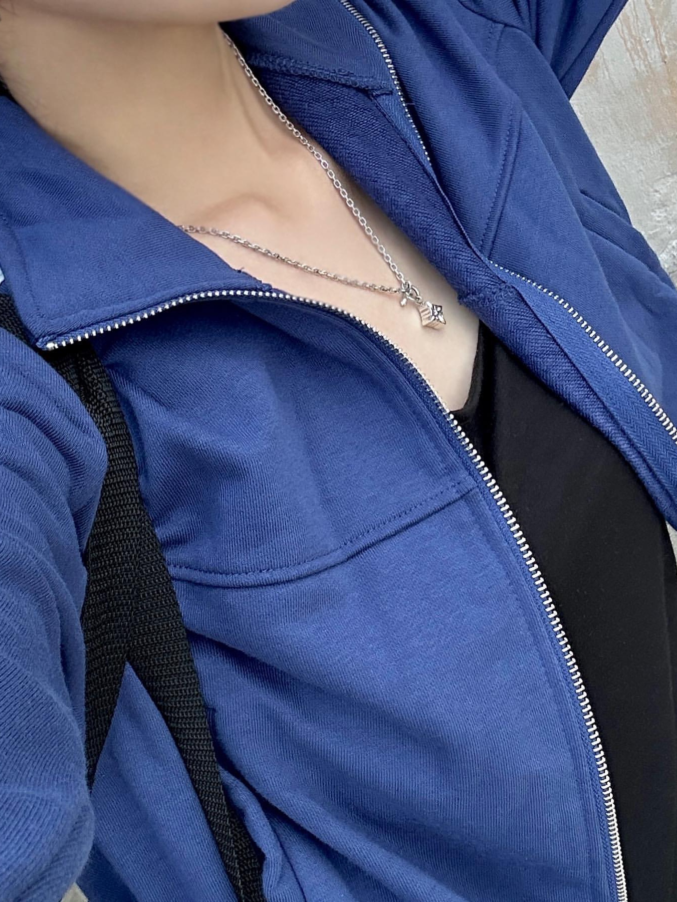 Scudo Vintage Cube Drop Necklace 착용 스타일 - 2