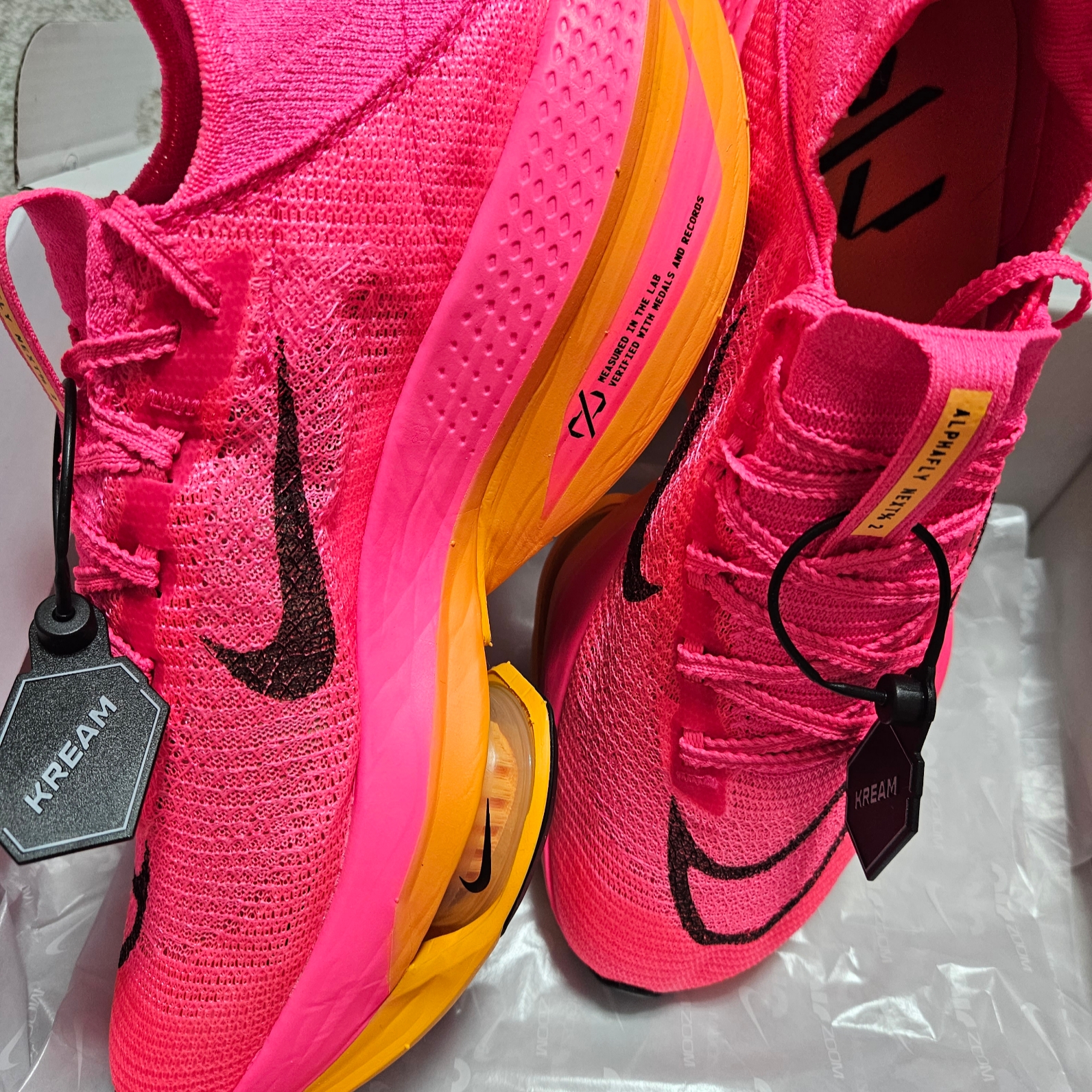 Nike Air Zoom Alphafly Next% 2 Hyper Pink 착용 스타일