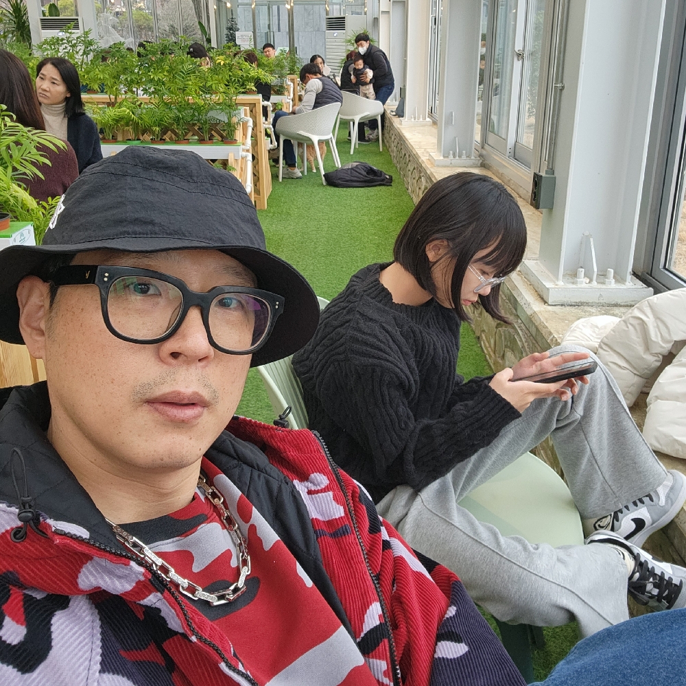 KREAM 프로필 이미지