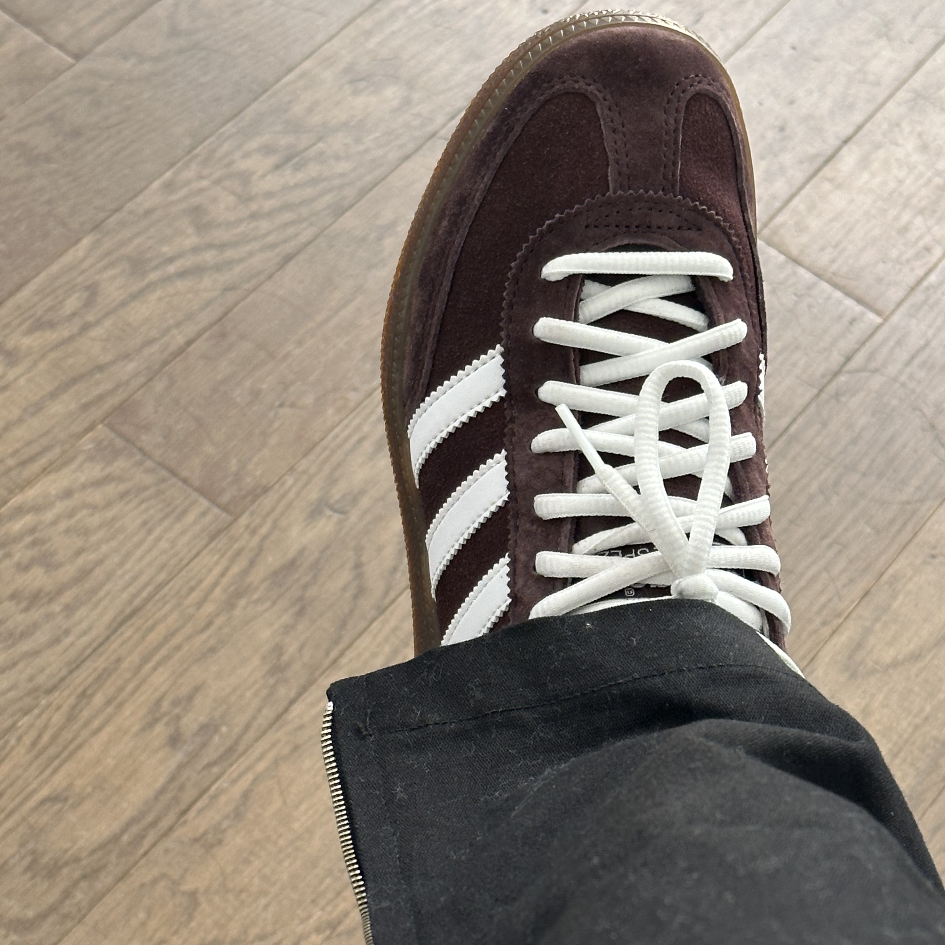 Adidas Spezial Handball Shadow Brown White 착용 스타일