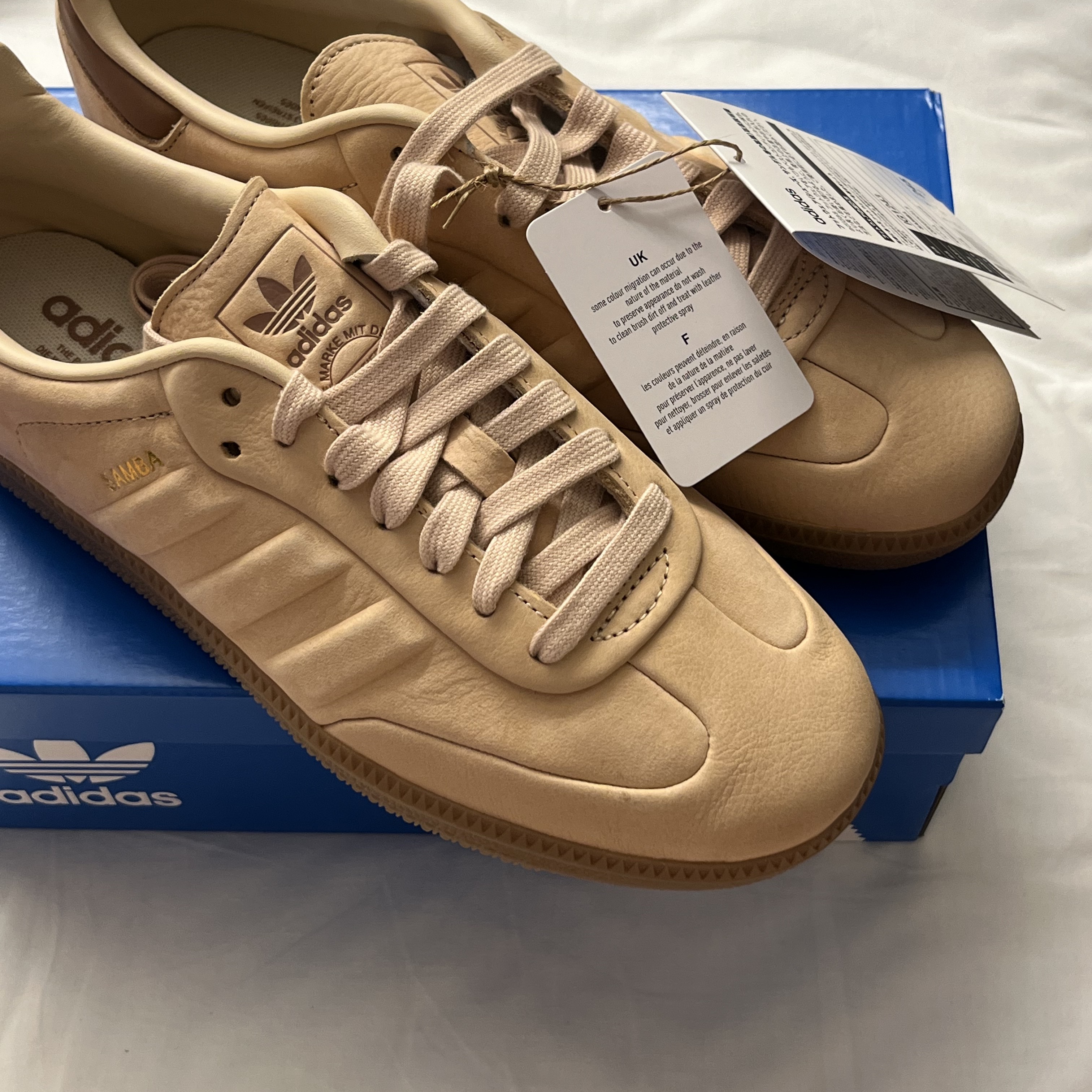 Adidas Samba OG Halo Blush Gum 착용 스타일
