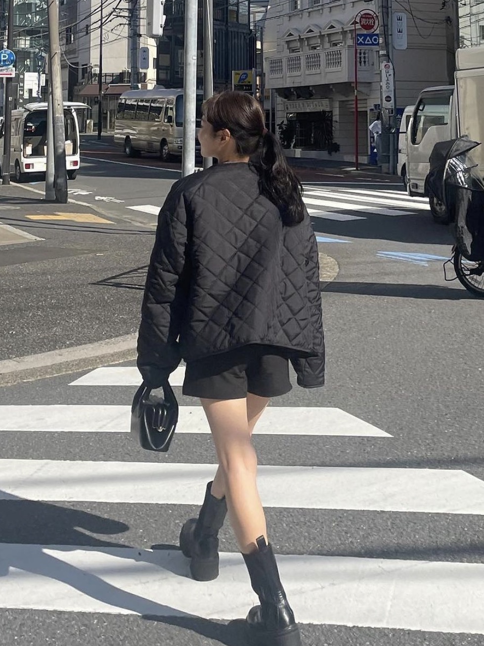 Barbour x Maison Kitsune Kenning Quilted Jacket Classic Green, Wooyoungmi Quilting Jumper Black - 22FW 착용 스타일 - 3
