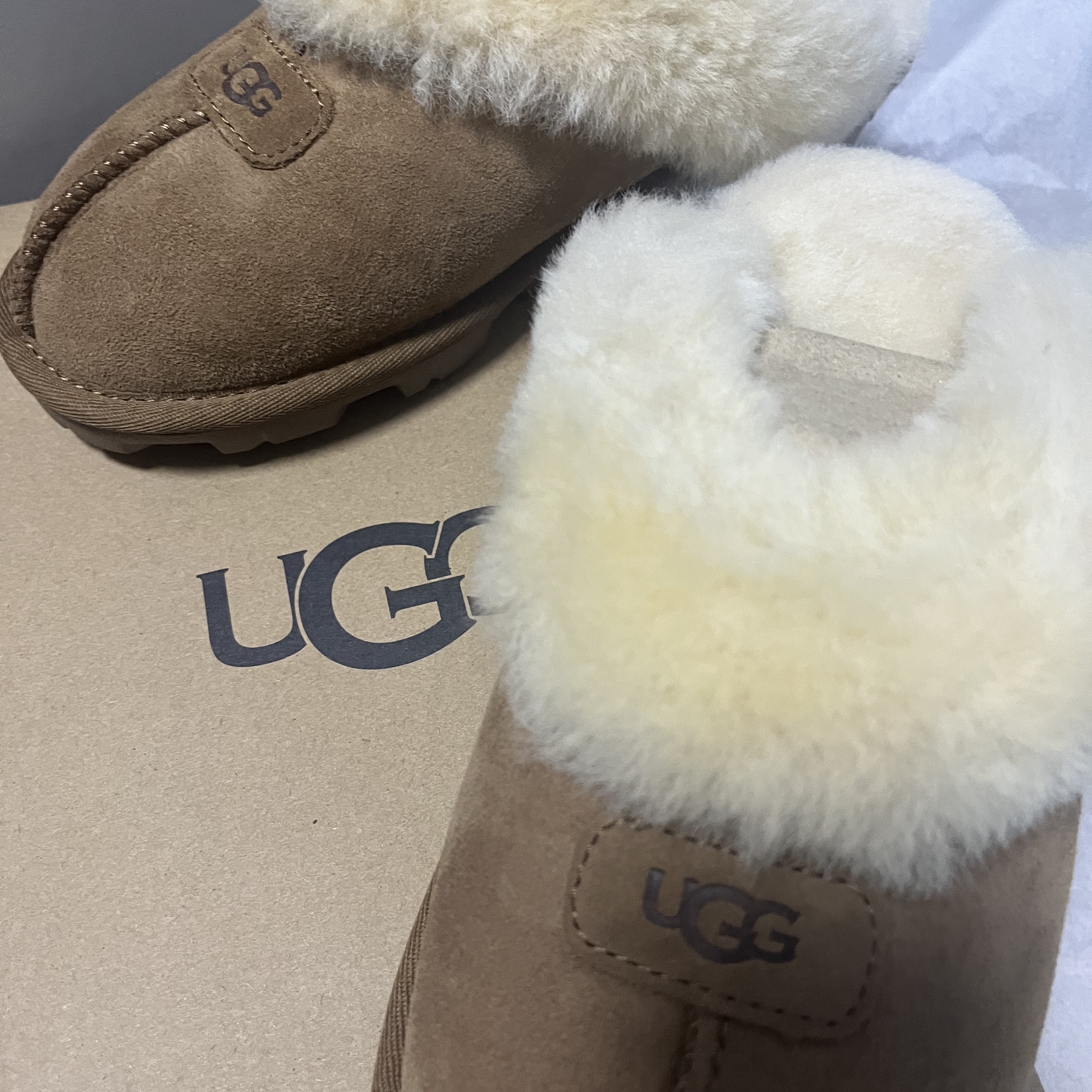 (W) UGG Coquette Slipper Chestnut 착용 스타일