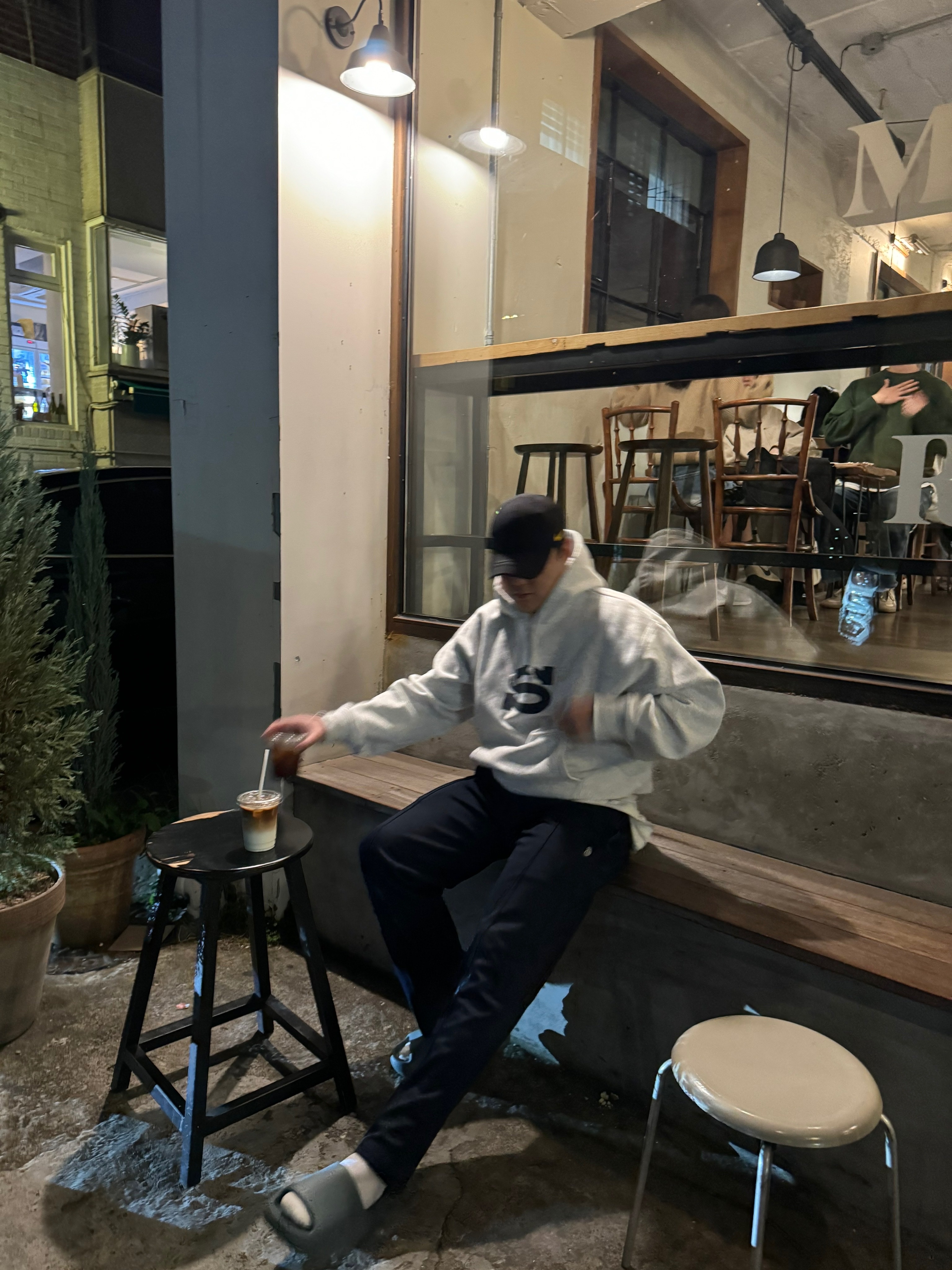 Nike x Drake Nocta Essential Cap Black, Stussy Letterman Hoodie Ash Heather 착용 스타일 - 3