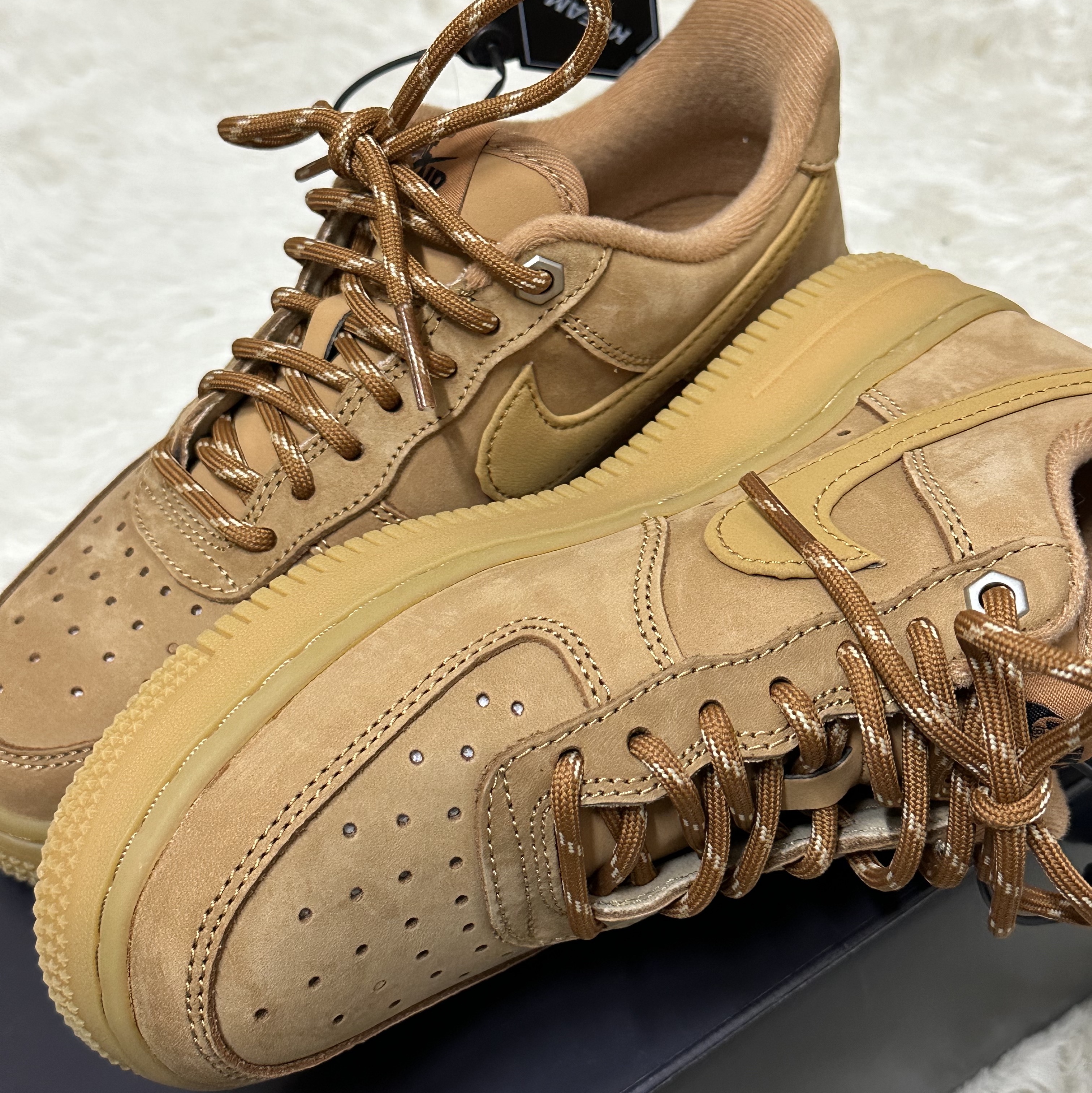 Nike Air Force 1 '07 WB Flax 착용 스타일 - 2