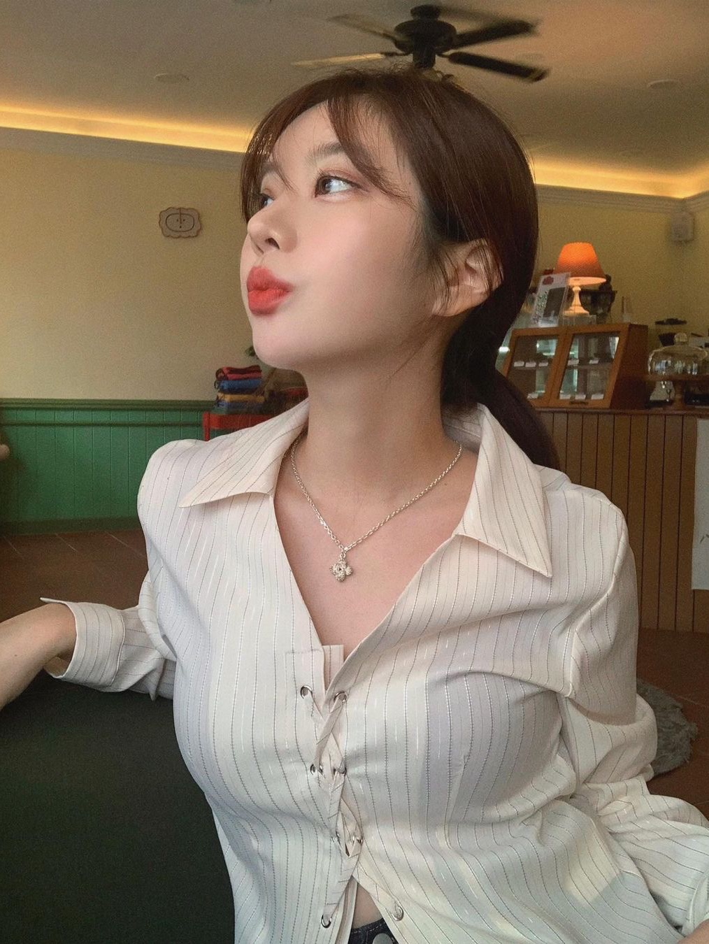 Scudo Shell Drop Plain Necklace Extrabold 착용 스타일 - 2