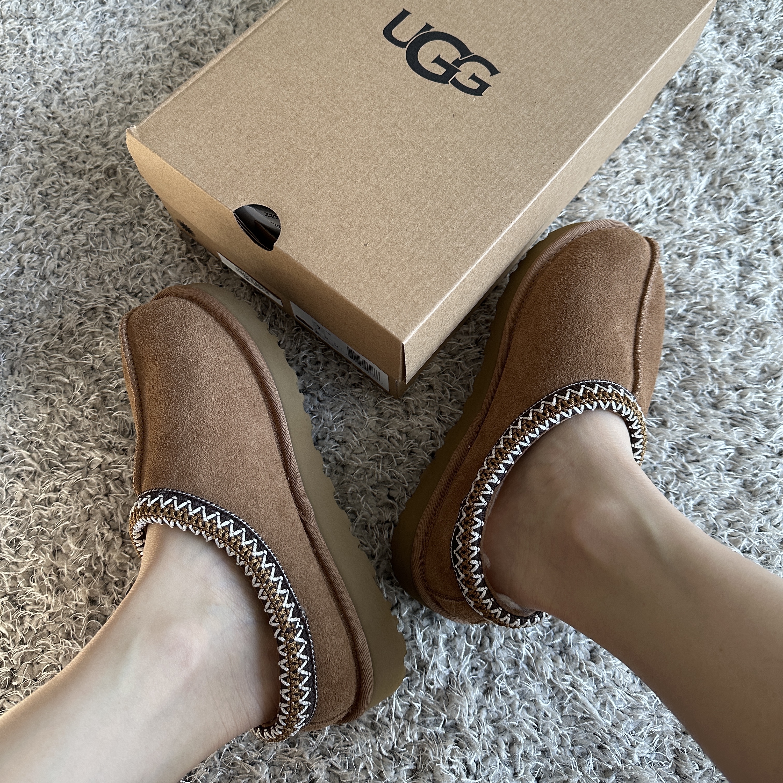 (W) UGG Tasman Slipper Chestnut, UGG Tasman Slipper Chestnut 착용 스타일 - 1