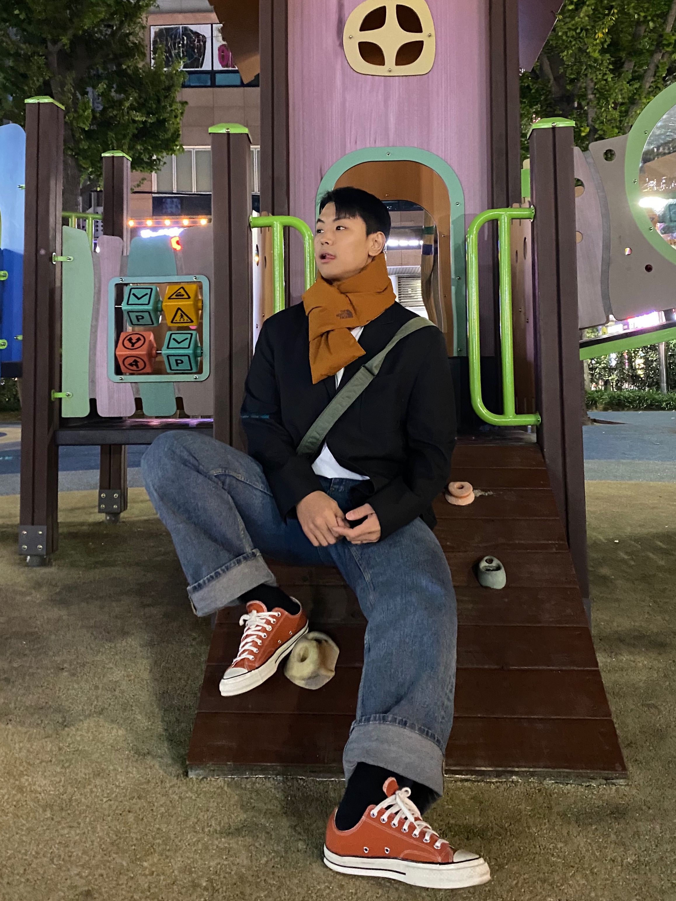 Converse Chuck 70 Ox Orange Bitters 착용 스타일