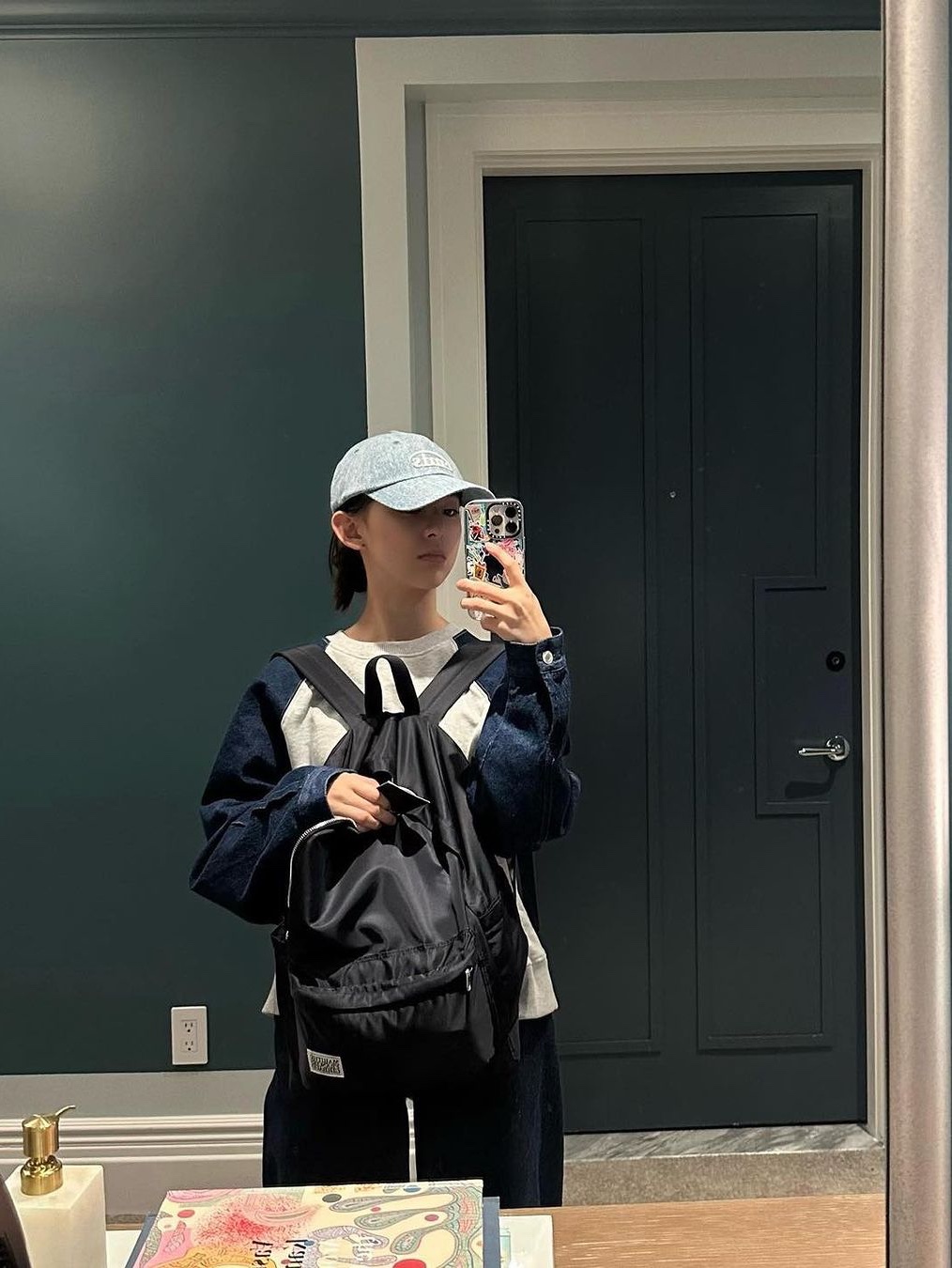 (W) Miu Miu Drill Baseball Cap White Black, Nike Heritage 86 Futura Washed Cap Black White 착용 스타일 - 6