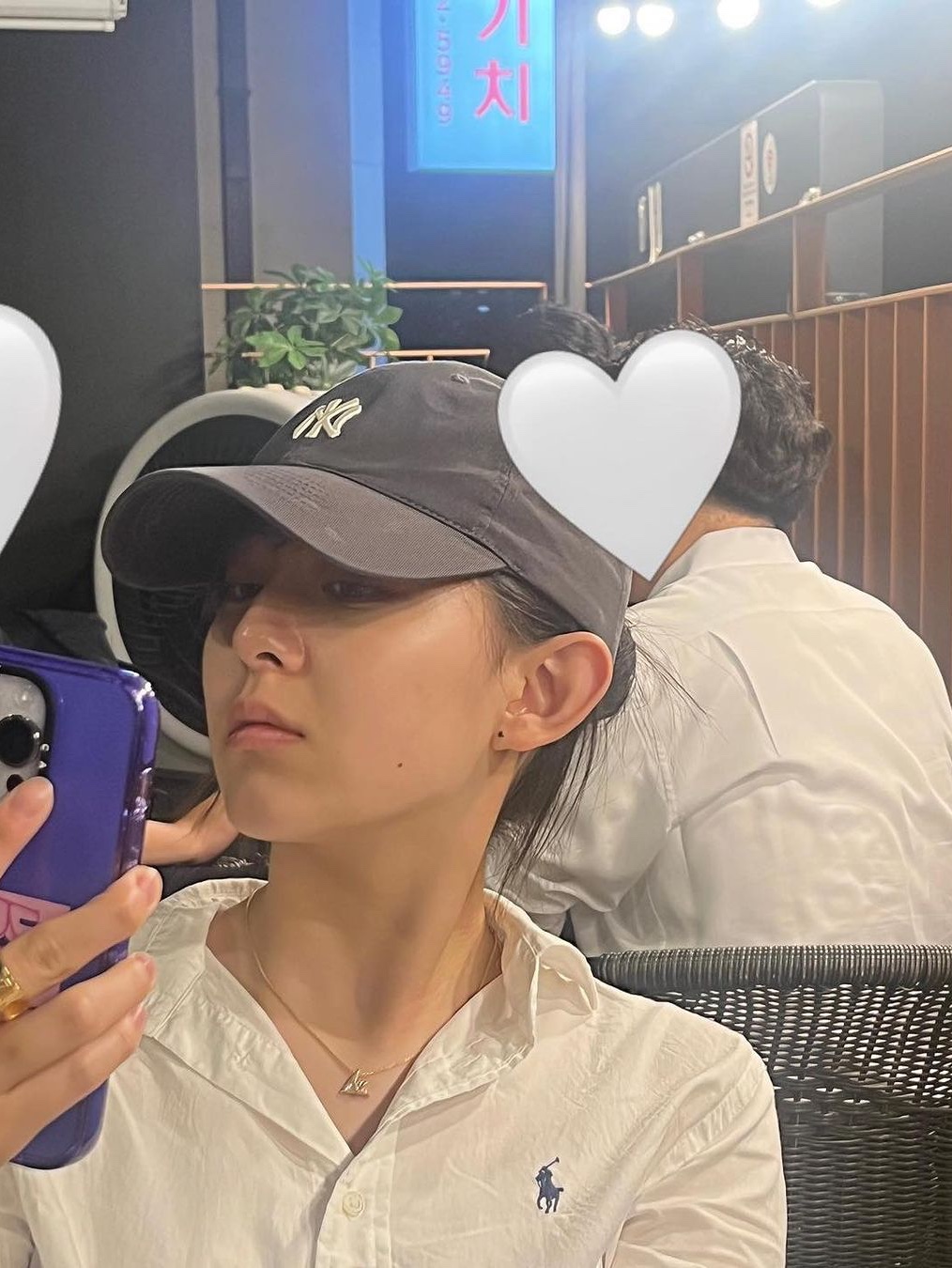 (W) Miu Miu Drill Baseball Cap White Black, Nike Heritage 86 Futura Washed Cap Black White 착용 스타일 - 3