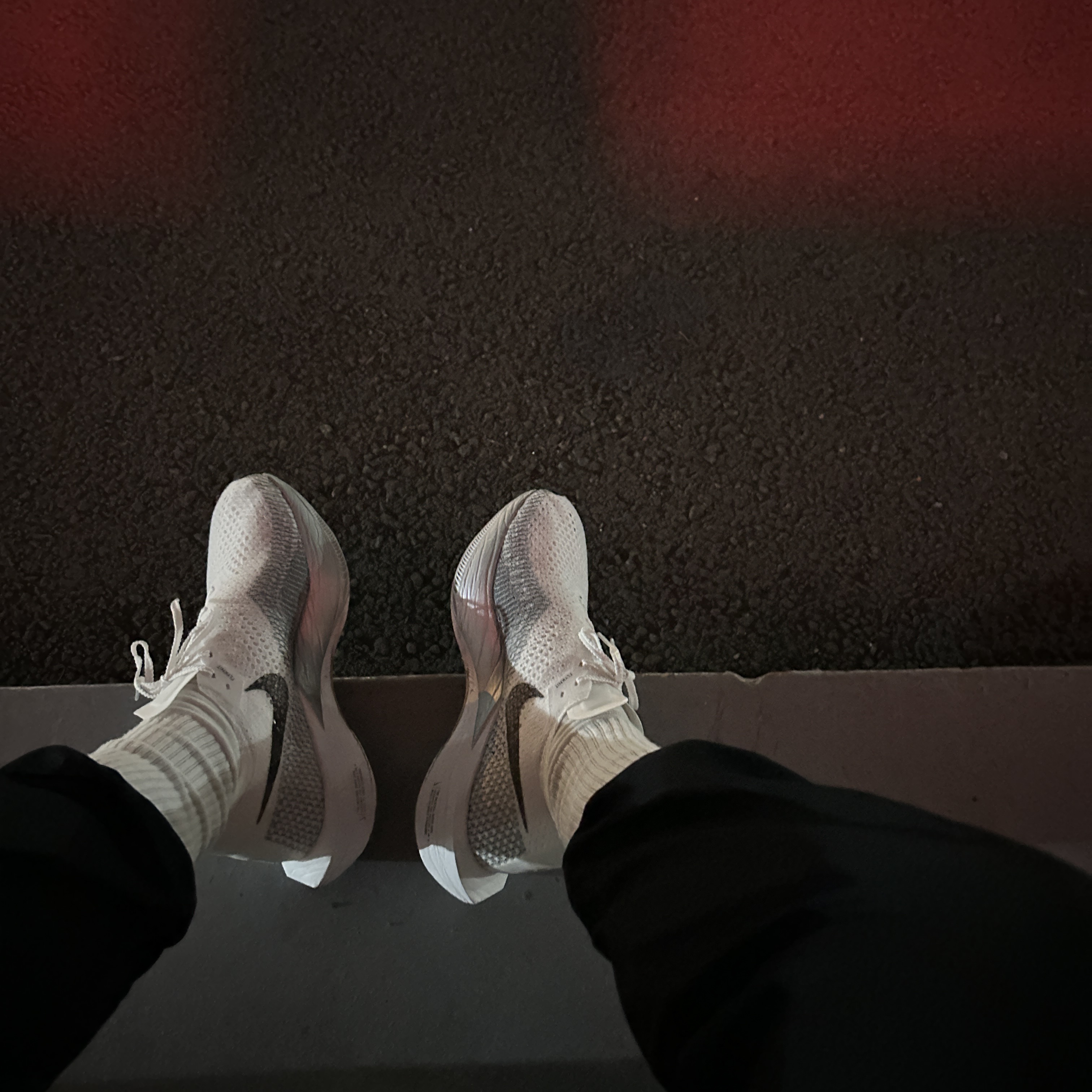 Nike ZoomX Vaporfly Next% 3 White Grey 착용 스타일