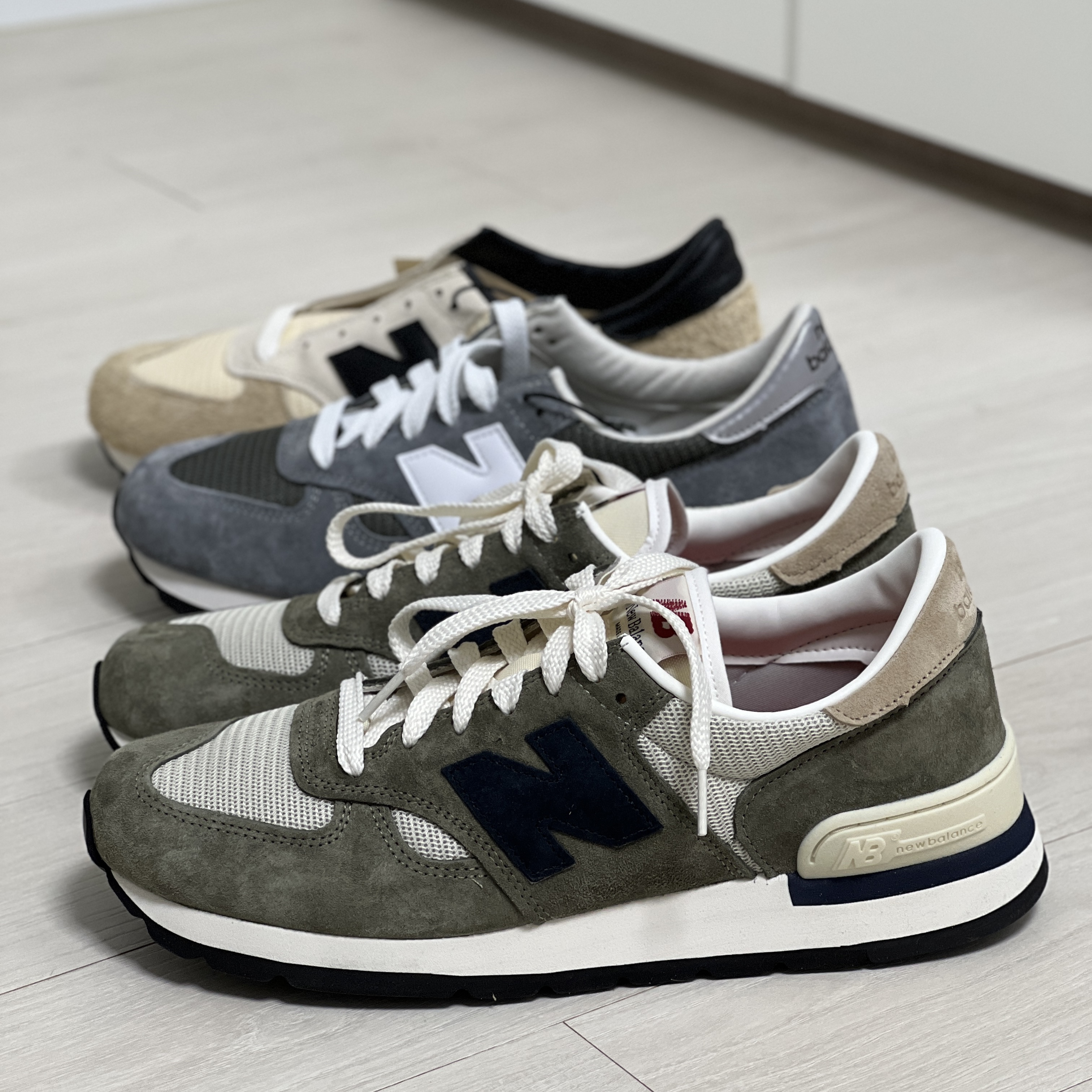 New Balance 990v1 Made in USA Olive 착용 스타일