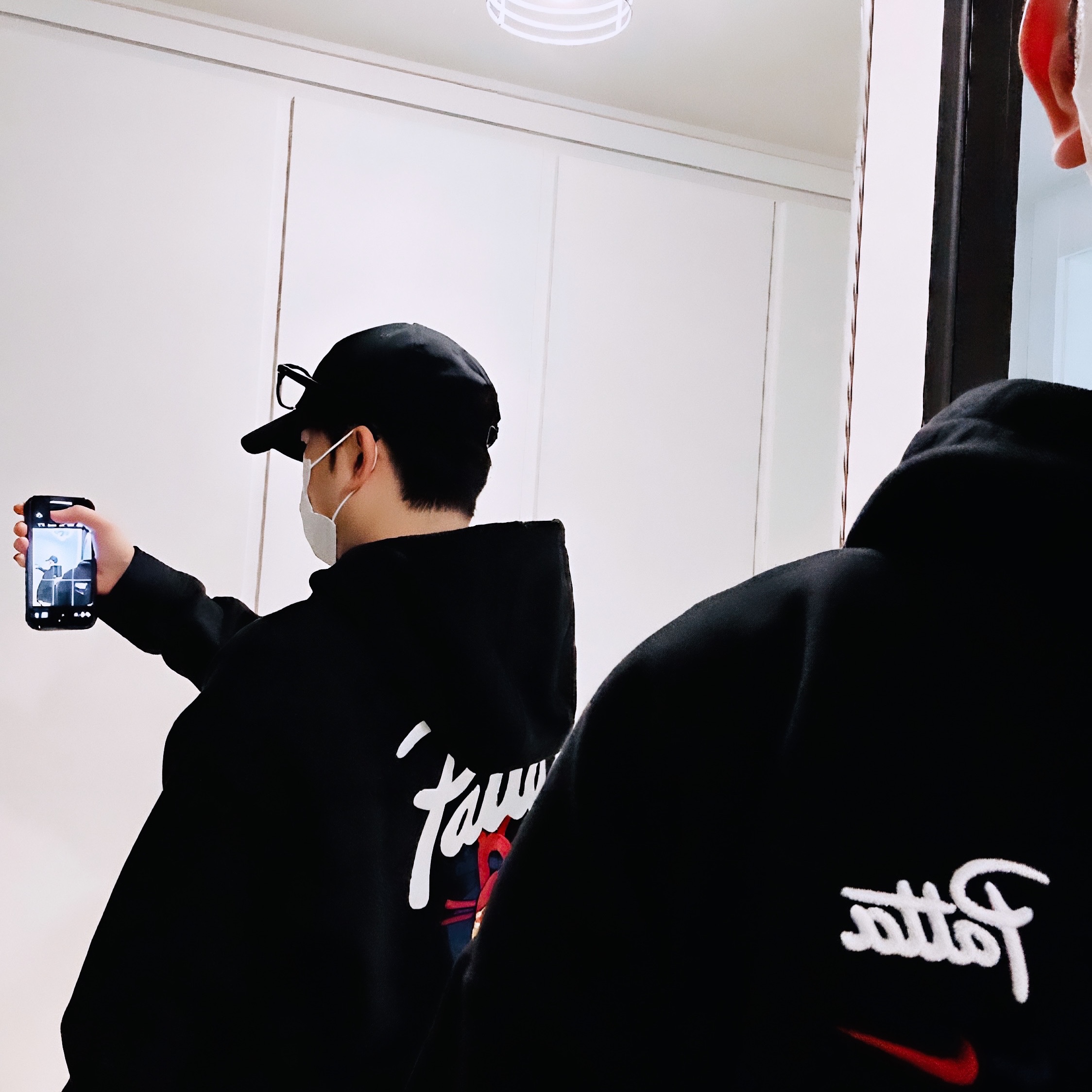 Nike x Patta x FC Barcelona Solo Swoosh Hoodie Culers del Món (FD4147-010) 착용 스타일