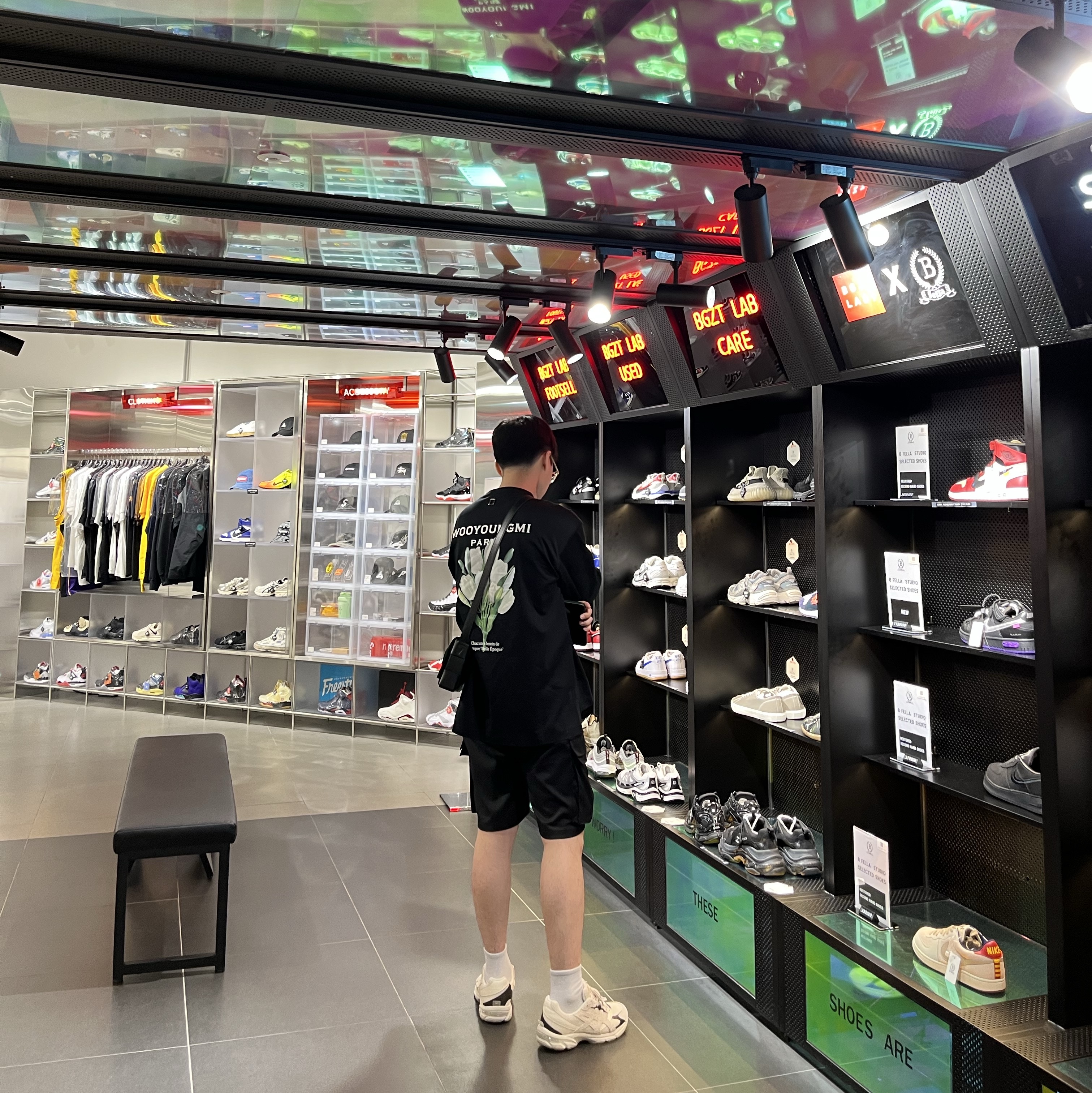 Asics x Hal Studios Gel-1130 MK-III Glacier, Wooyoungmi Flower Print Long Sleeve Back Logo T-Shirt Black - 22SS 착용 스타일