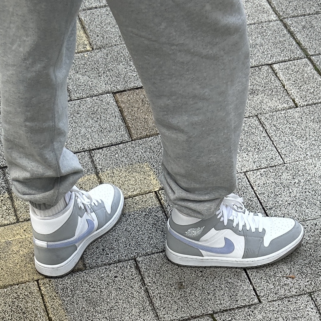 (W) Jordan 1 Mid Wolf Grey 착용 스타일