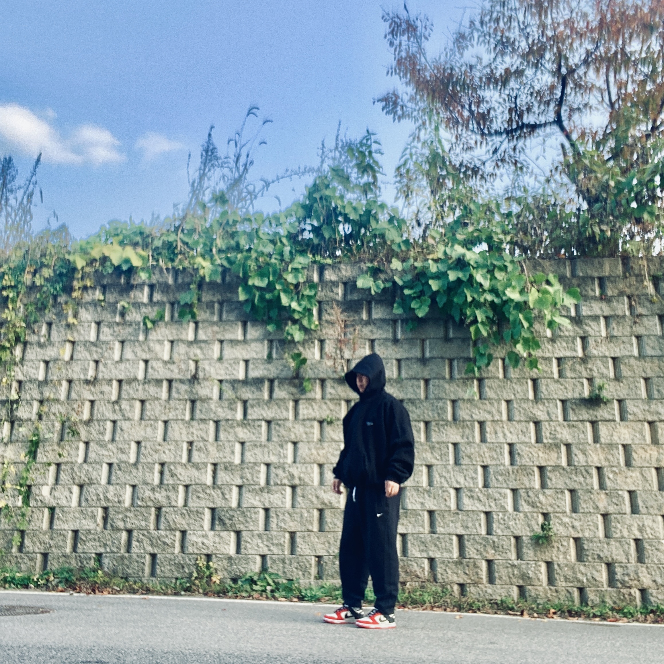 Undermycar Mu.10 Anti Fxxking Logo Play Oversized Bonded Hoodie Black 착용 스타일 - 4