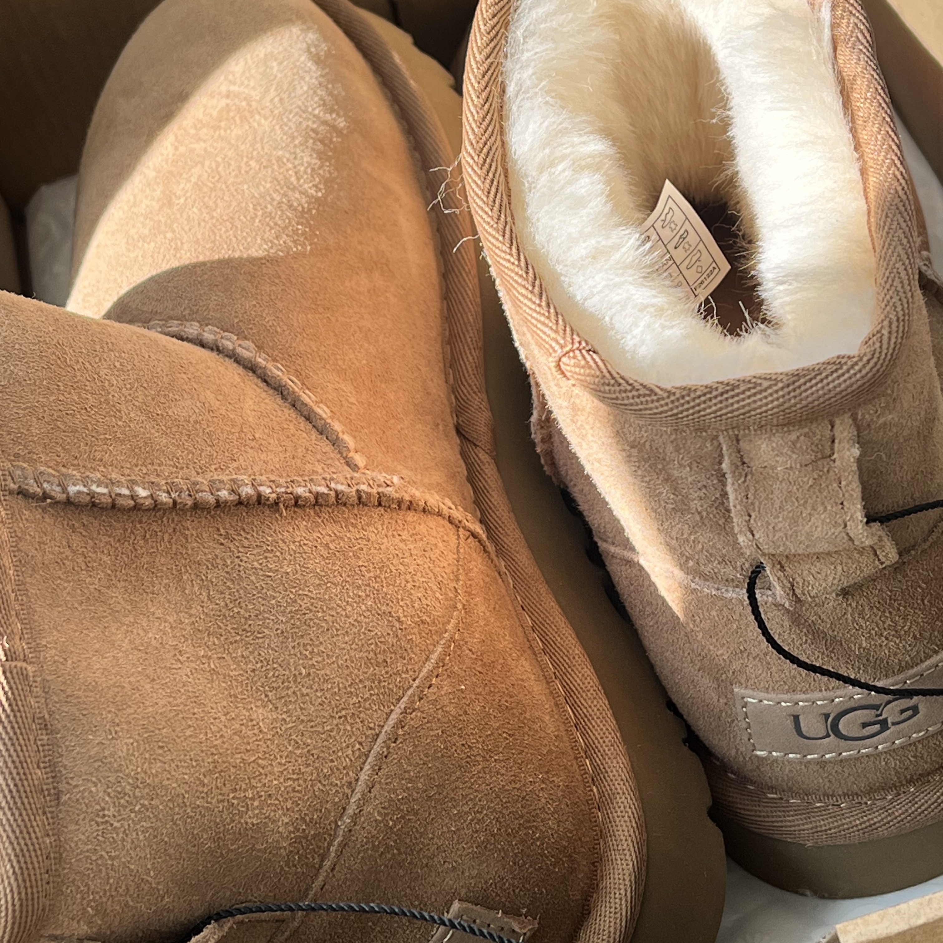 (W) UGG Classic Mini II Boots Chestnut 착용 스타일