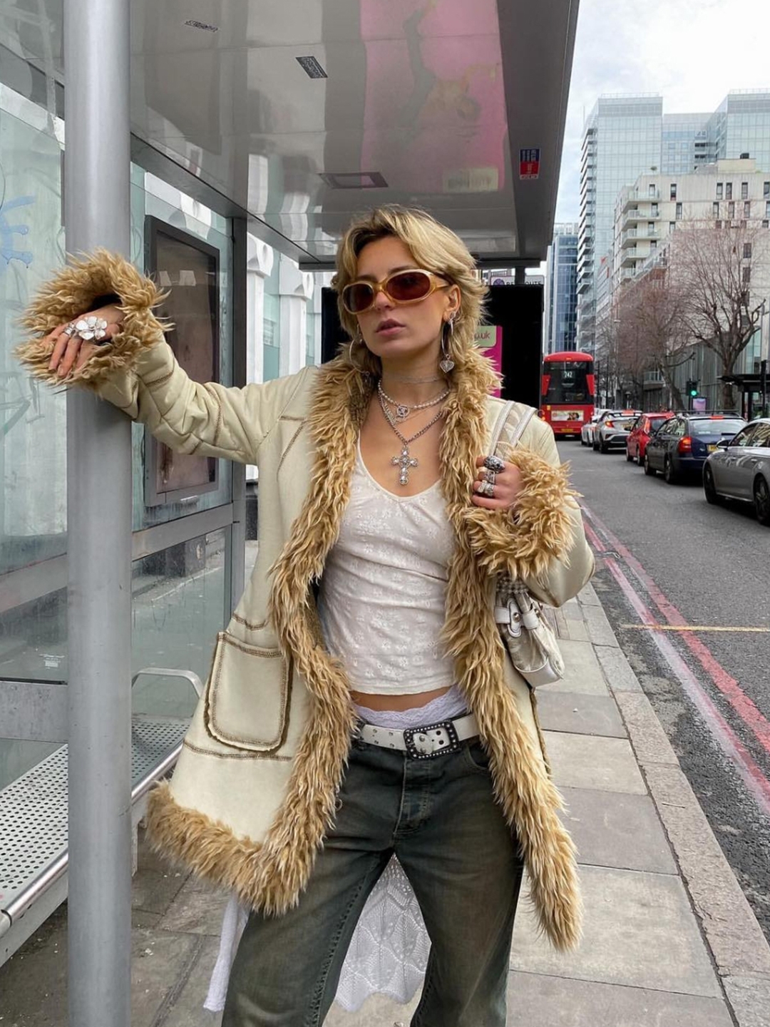 Supreme Bandana Faux Fur Bomber Jacket Brown - 21SS 착용 스타일 - 3